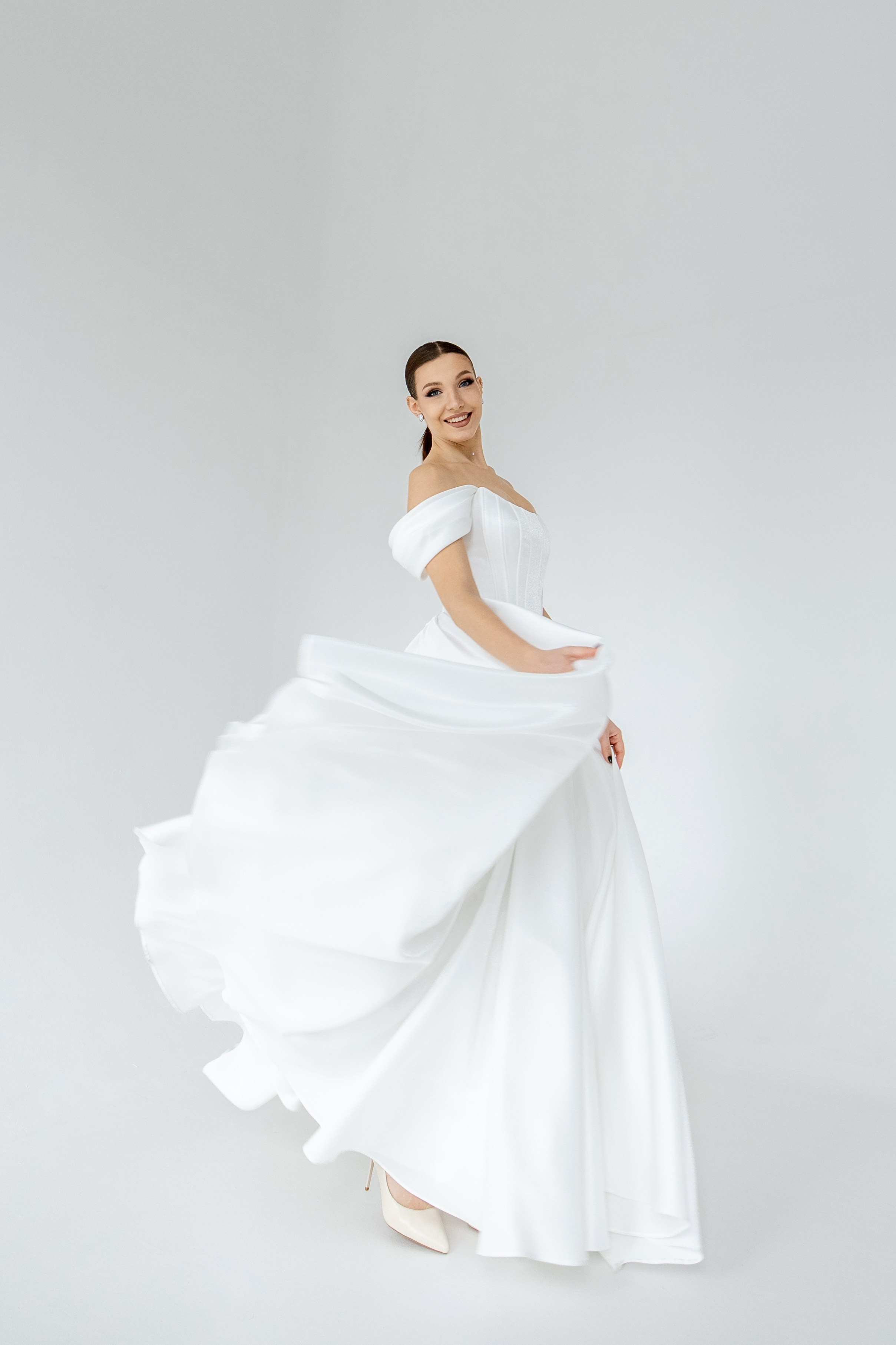 Свадебные платья. Свадебный и семейный фотограф в Воронеже — Владислав Волков