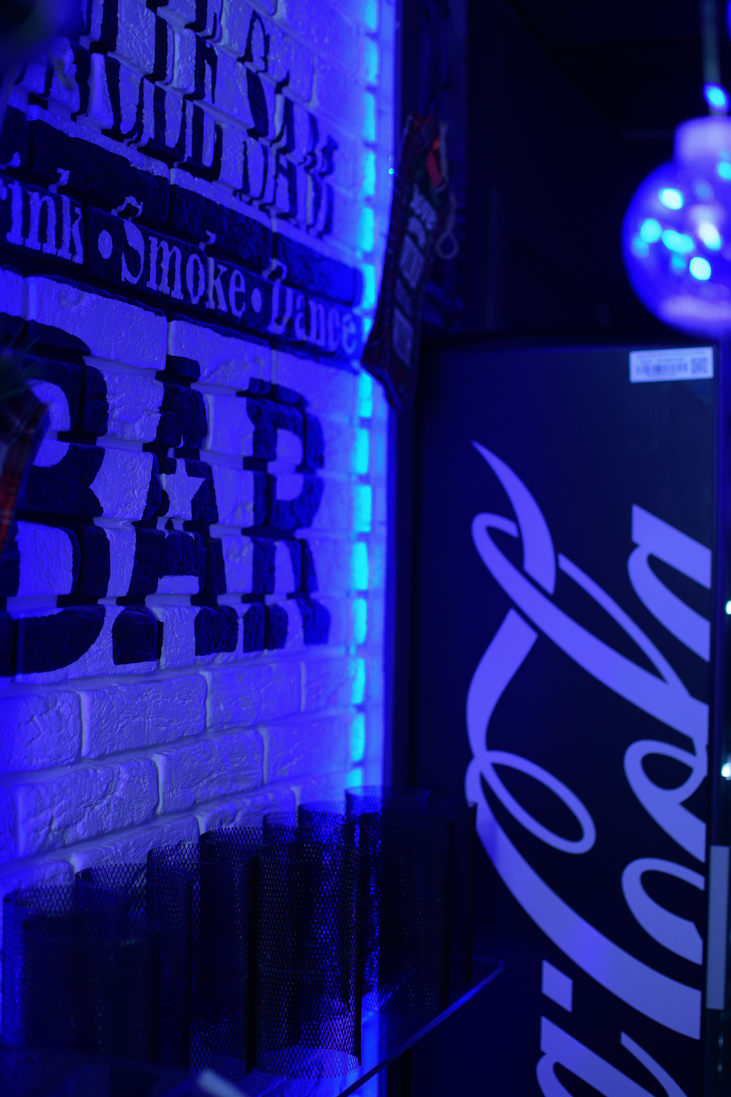 HOLLYWOOD / 6 YEARS. Photokarish