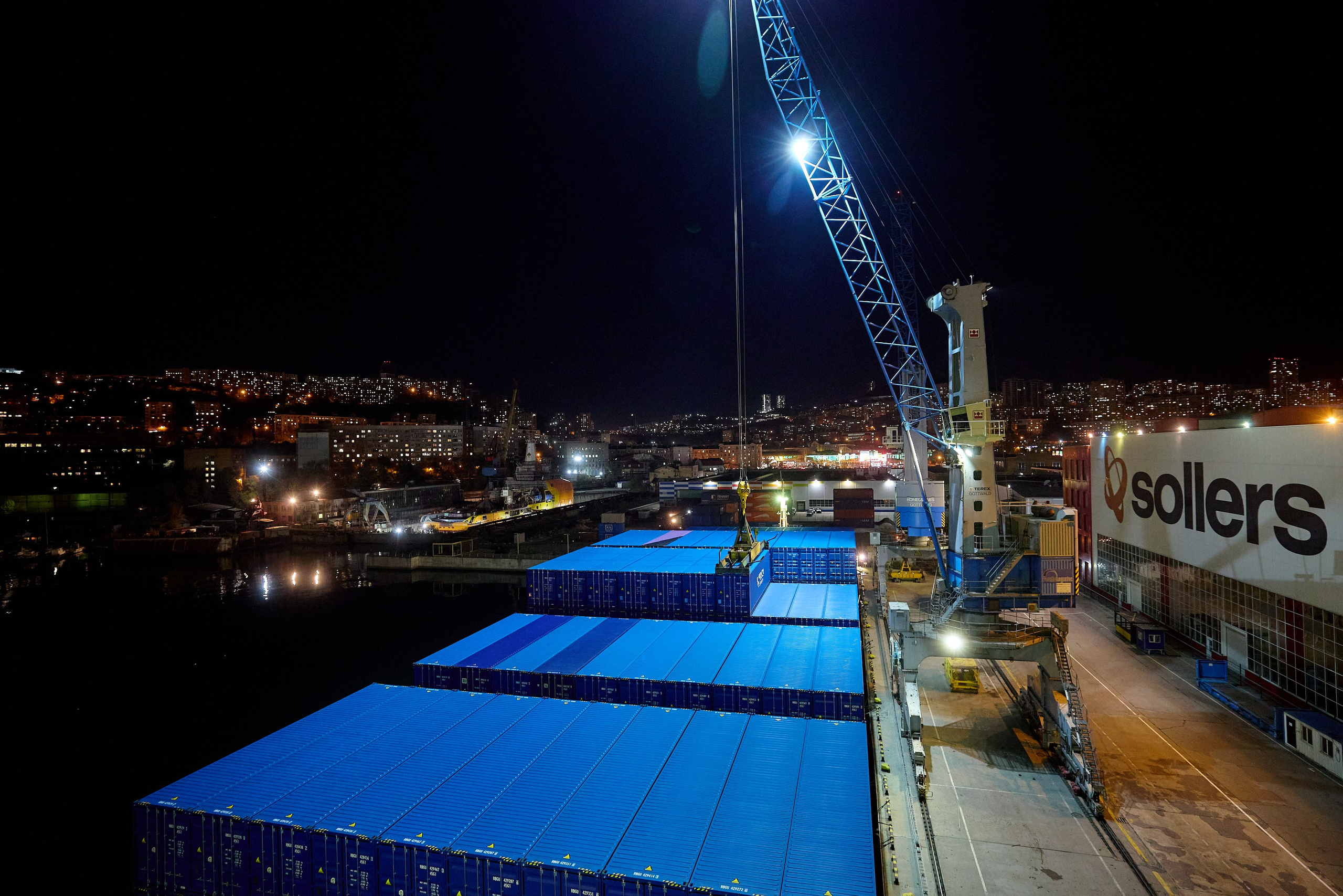 Фотограф репортаж Владивосток репортажная съёмка Приморский край фотосъёмка промышленность бизнес производство судно порт аэросъёмка