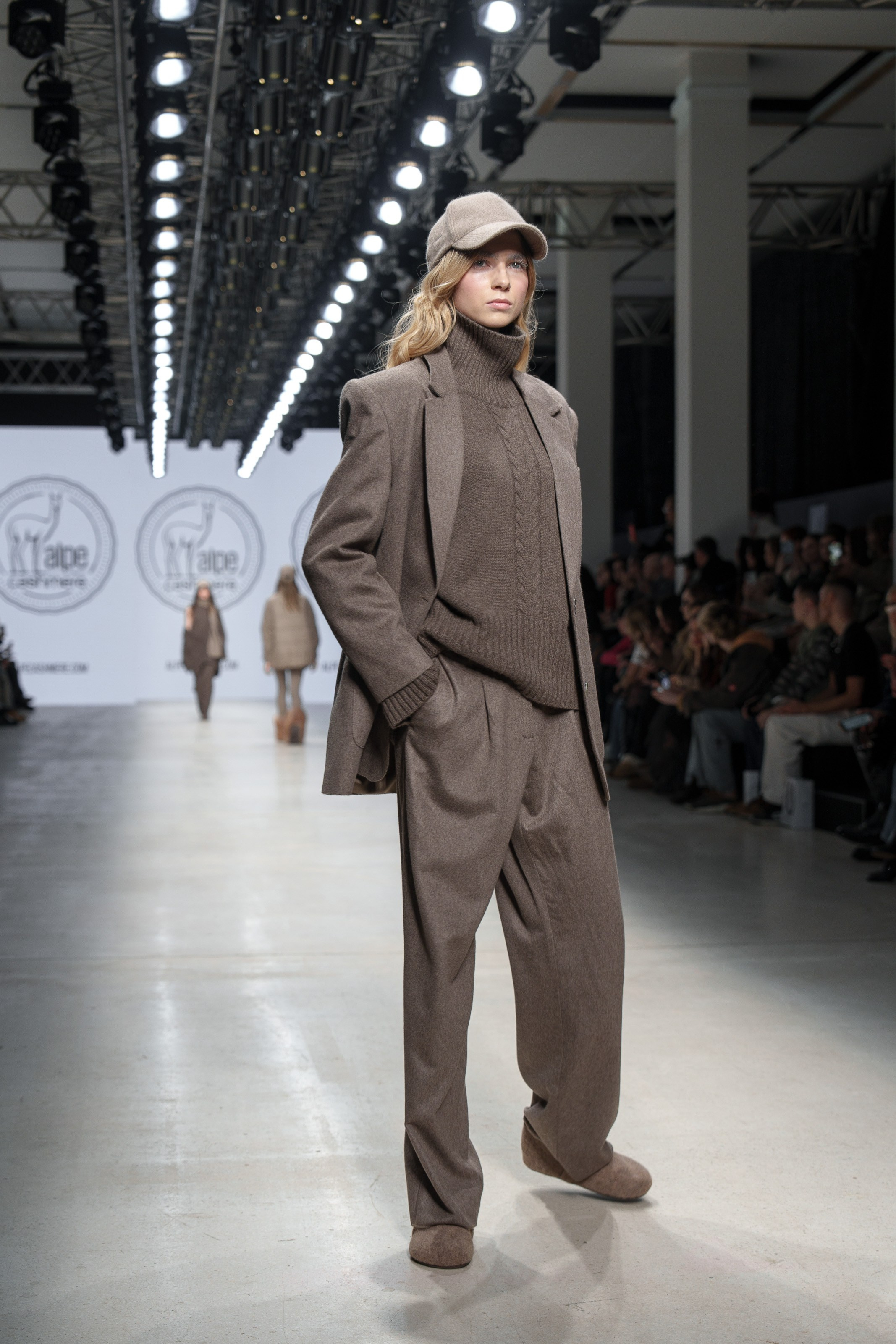 Moscow Fashion Week 2025 весна. Фотограф Николай Прокофьев модельные тесты в Москве