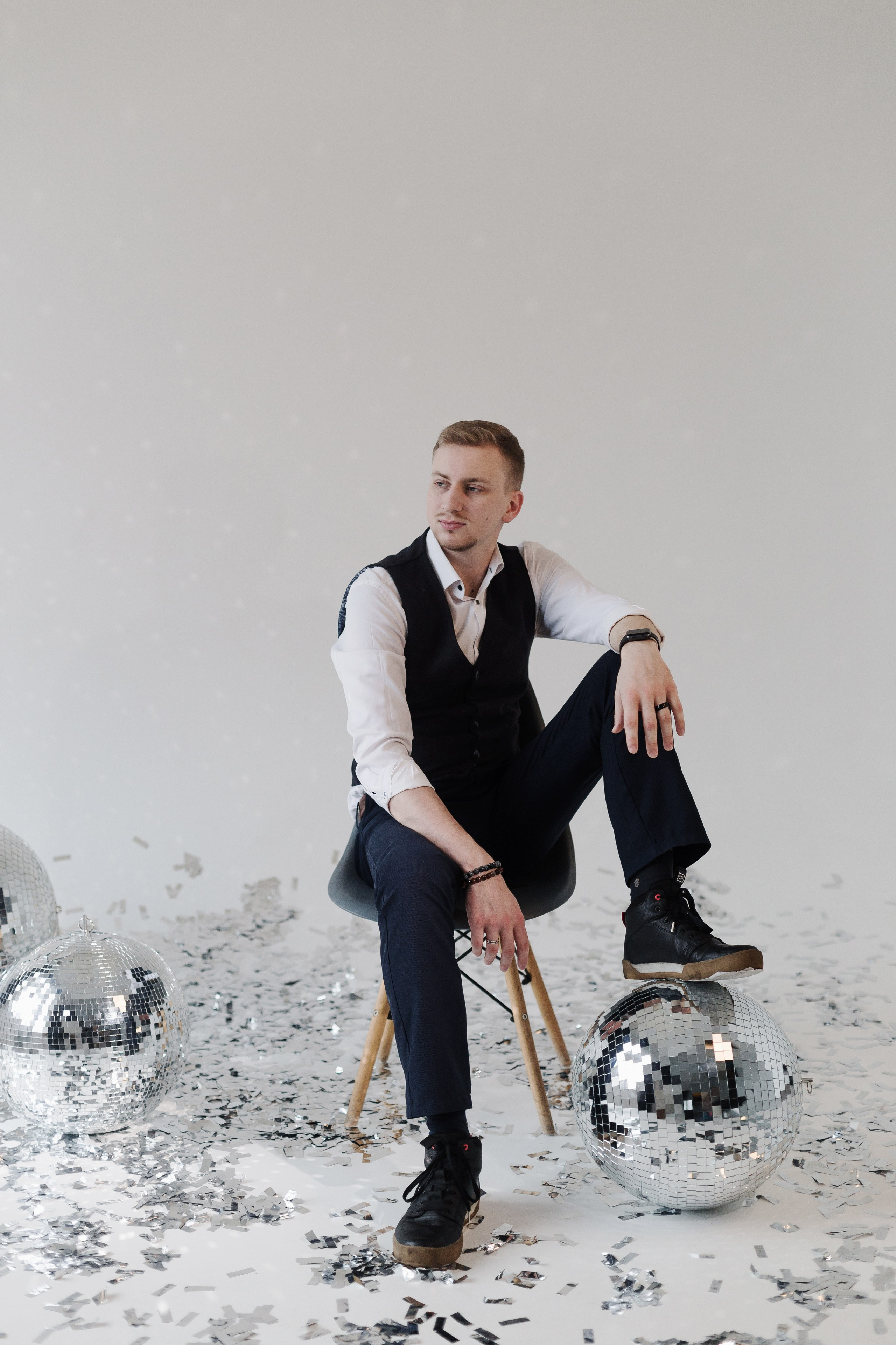 ВК: Md: @veronika_grishanova и @venzzer Hair: @braulova.makeup Org: @creative_photoday Loc: @daily_photostudio Инст: Md: @nikusyaa_gri и @venzer__ Hair: @braulova Org: @creative_photoday Loc: @daily_photostudio 