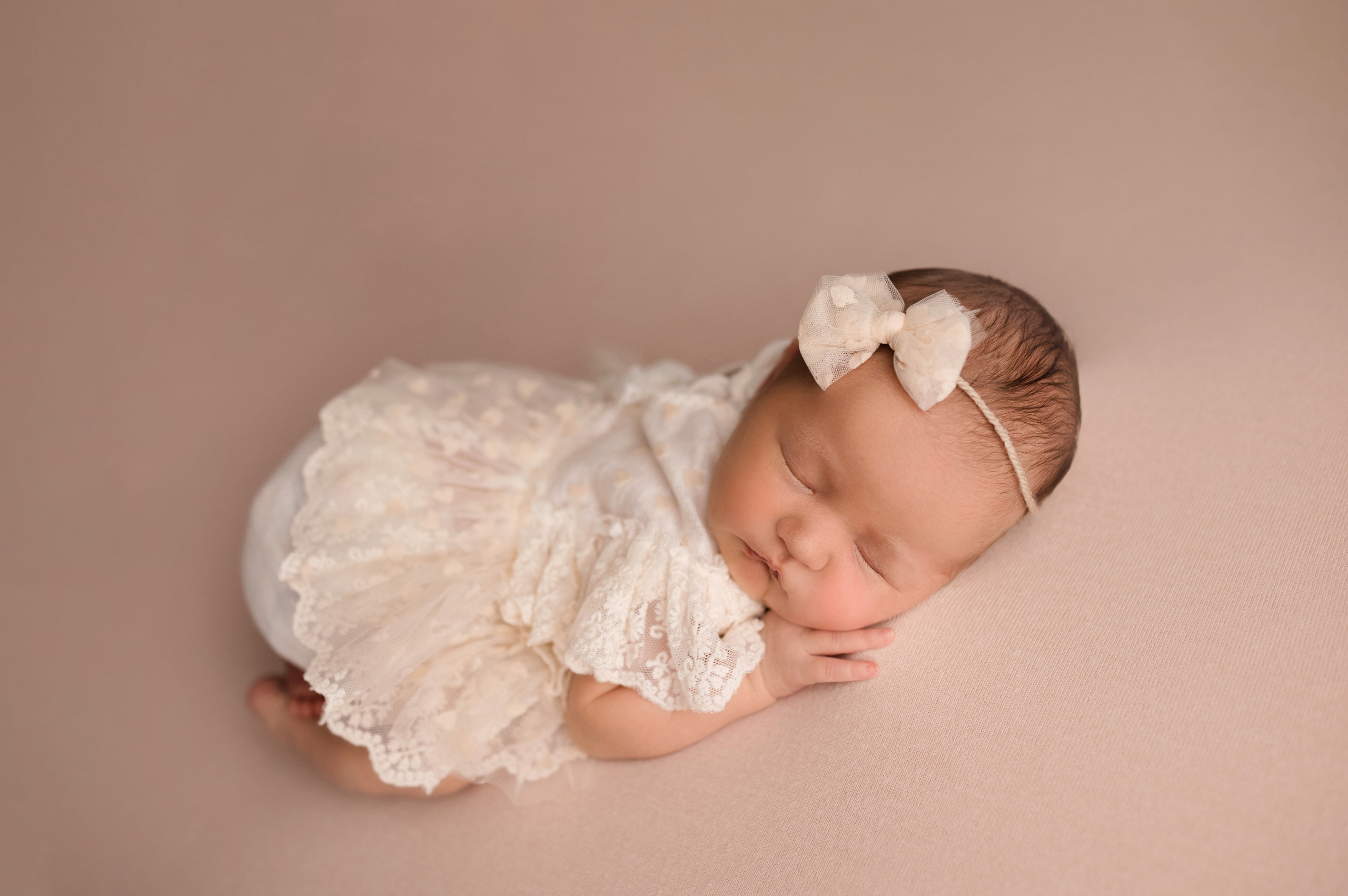 Варвара. Лилия Алтухова — фотограф новорожденных в Москве и области
