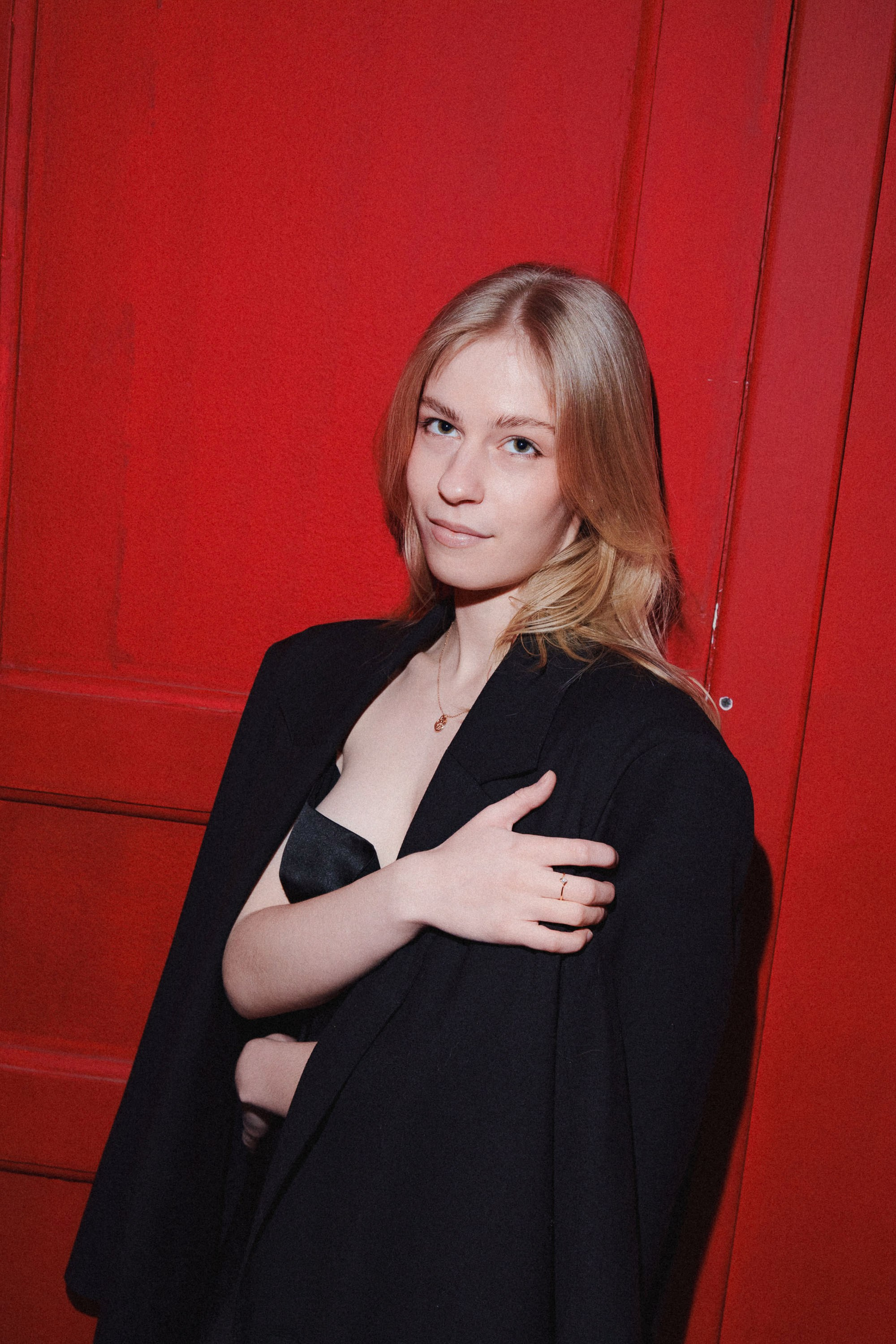 NASTYA CHELSEA Birthday in the gallery EGGZ. Андрей Цветков — репортажный, свадебный и портретный фотограф в Санкт-Петербурге