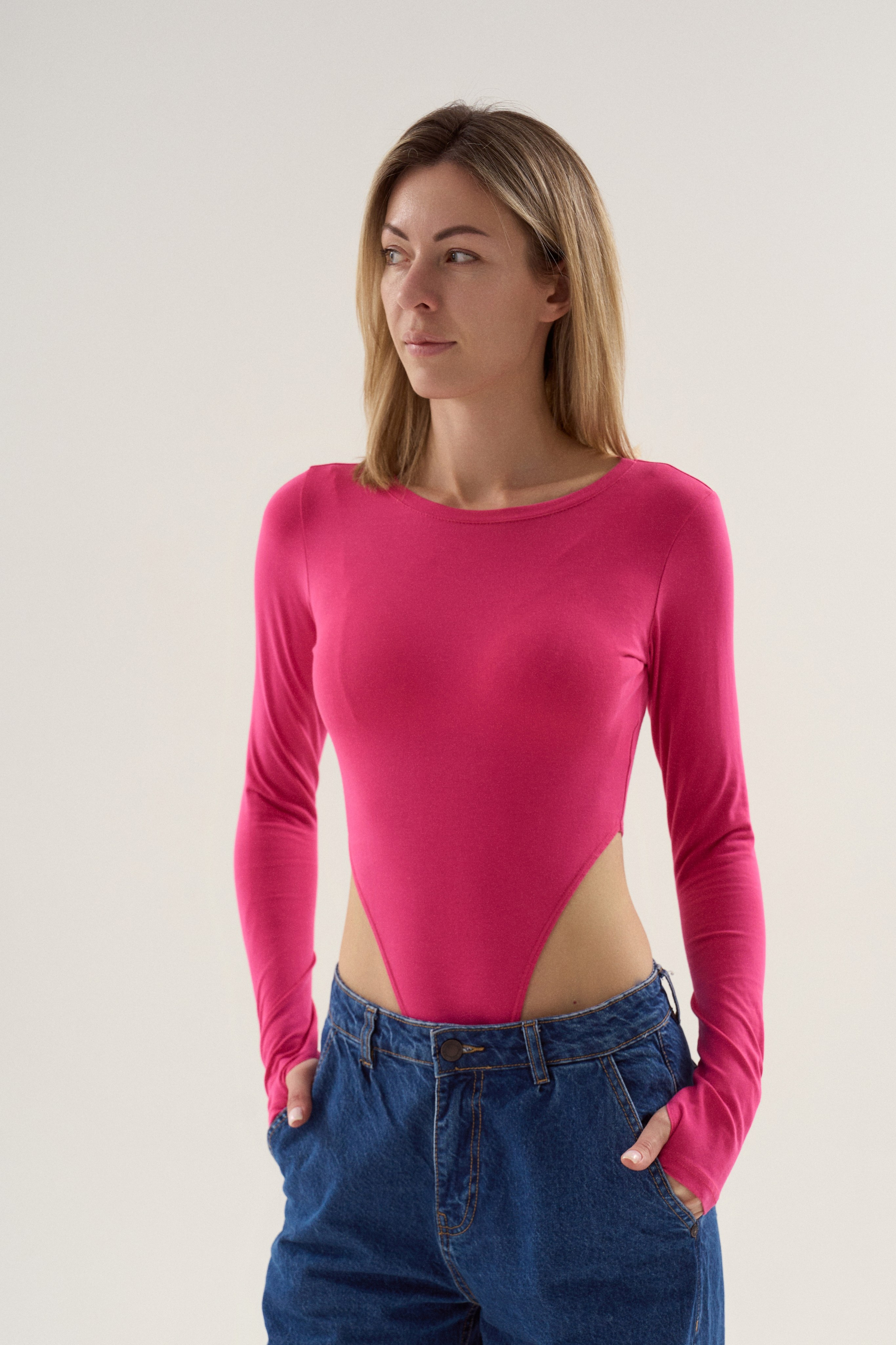 Съемочный гардероб женский. Content Studio фотостудия