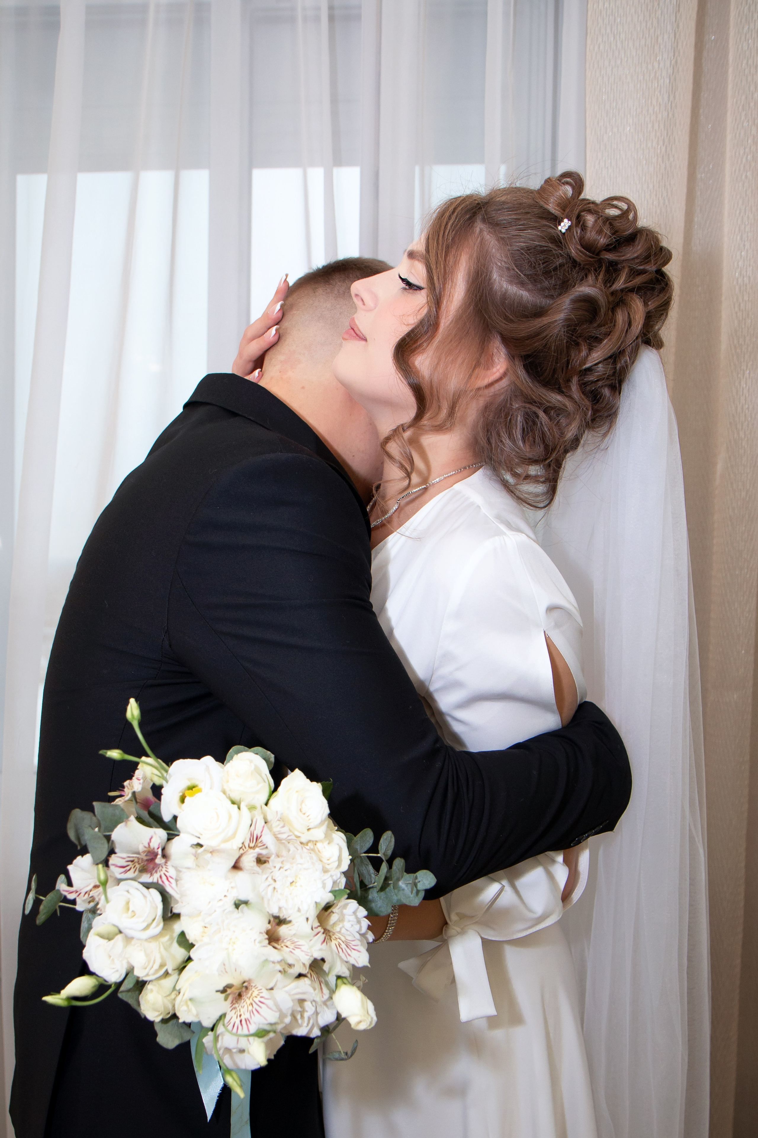 Свадебная фотосессия. Шелехов. Фотограф в Шелехове, лучшие выпускные альбомы в Шелехове