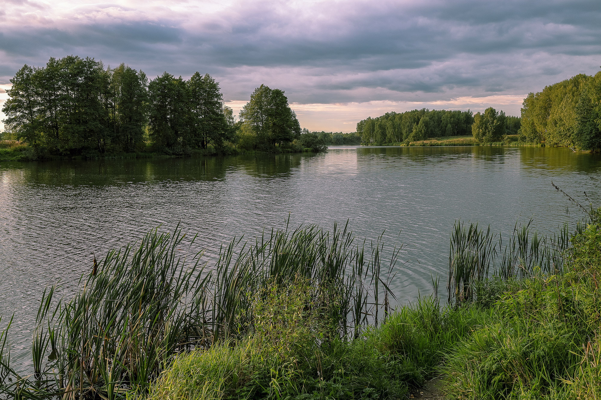 Речной осенний пейзаж
