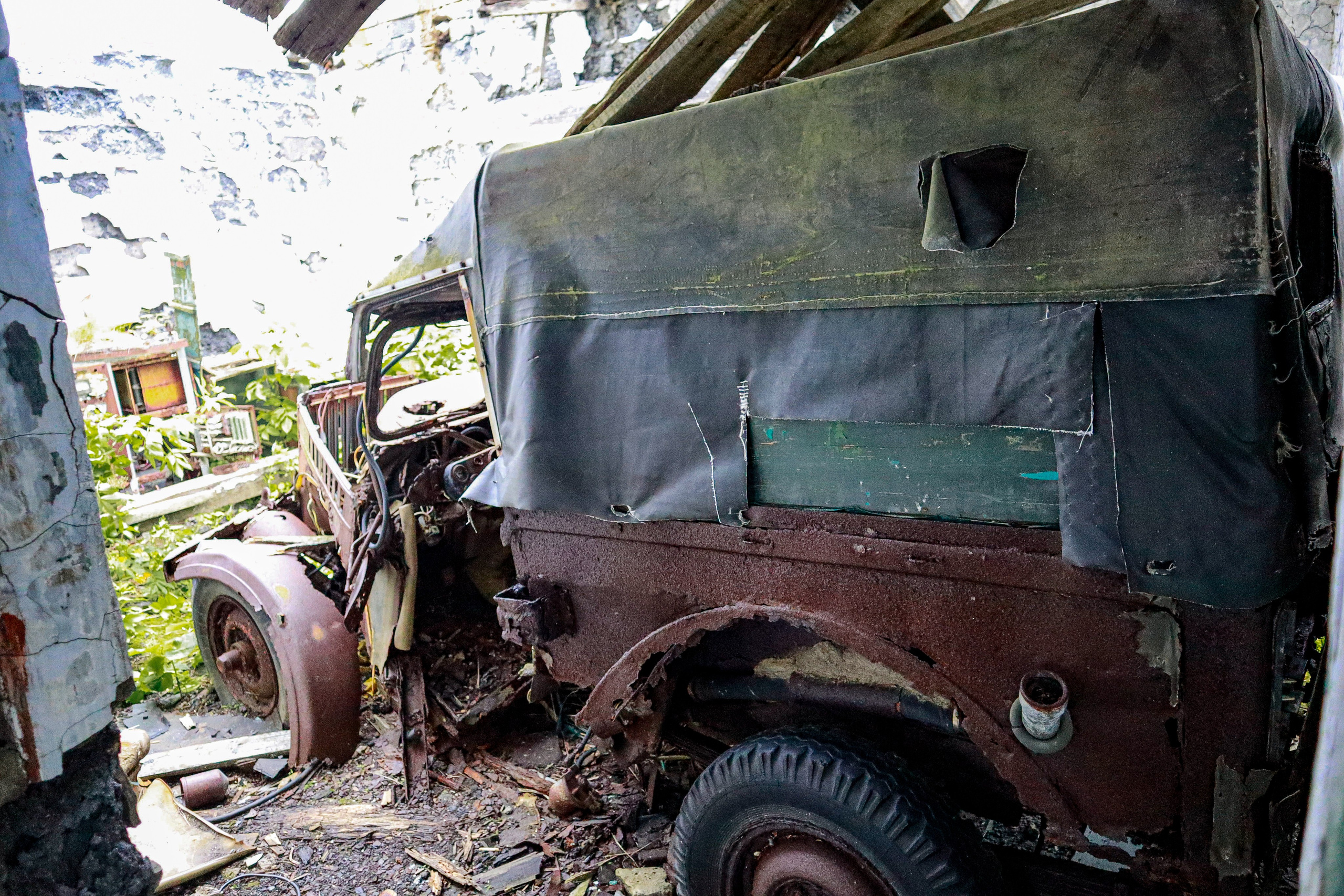 Маяк Тонин на мысе Свободном. Карафуто. Фотограф в Южно-Сахалинске Гусаков Евгений