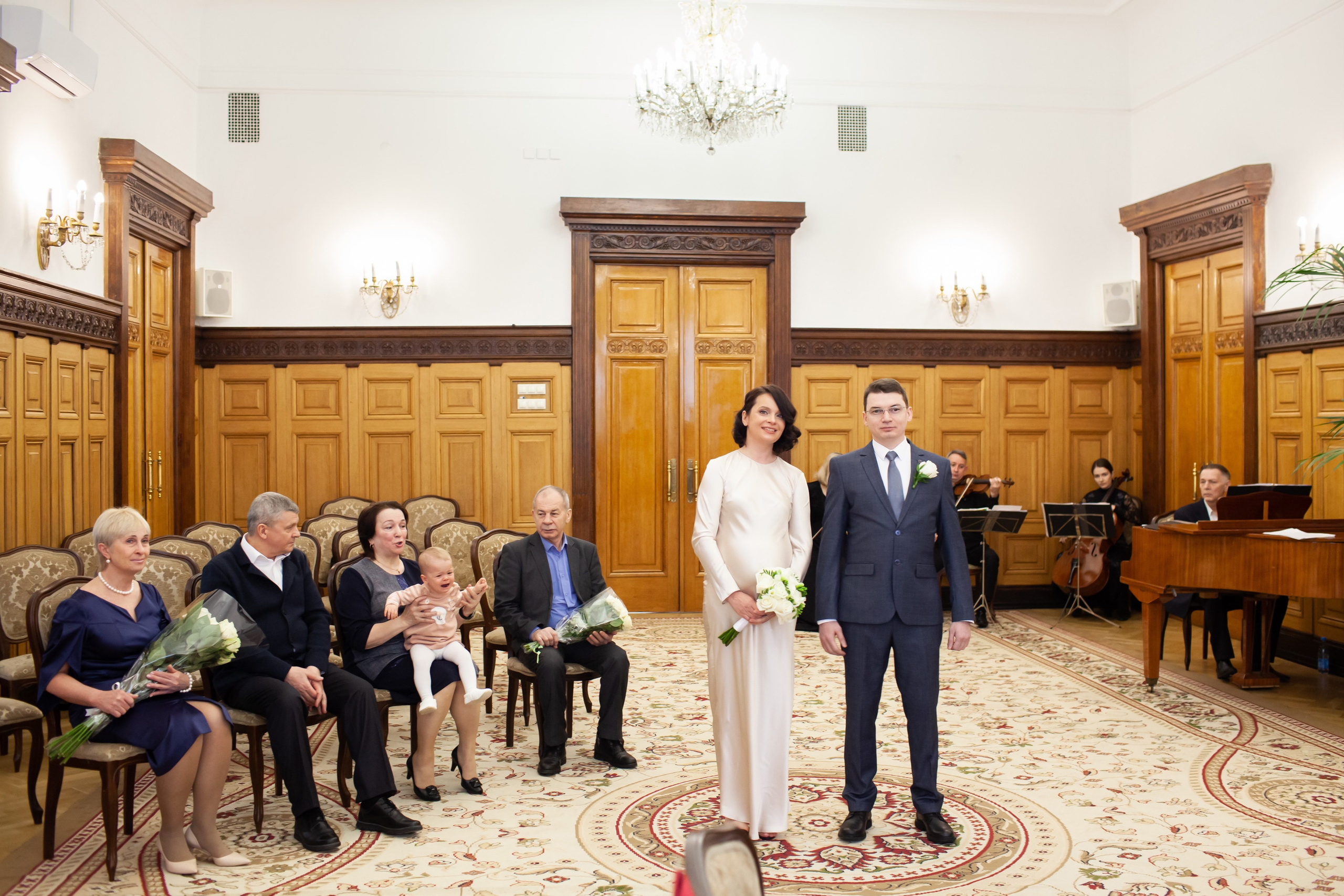 Съемка регистрации в Грибоедовском ЗАГСе. Фотографы в Москве Светлана Устинова и Сергей Грачев