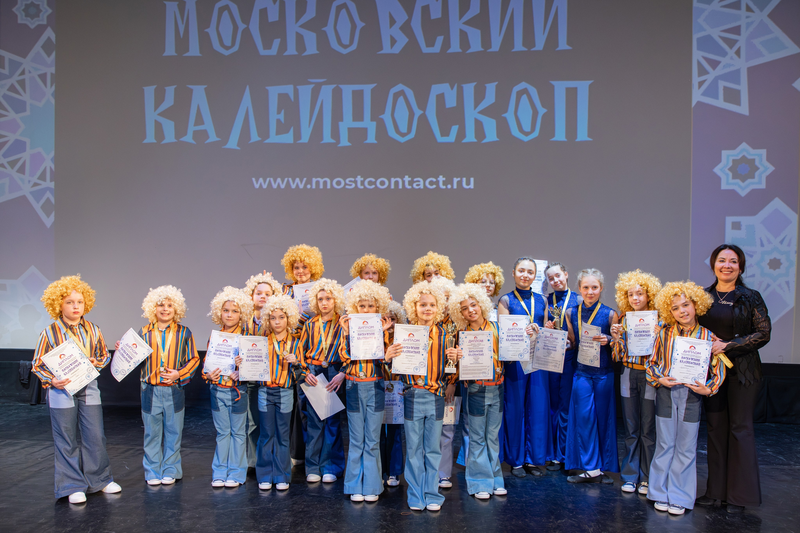 Съемка школьных репортажей в Москве. Семейный и женский фотограф в Москве Надежда Воробьева