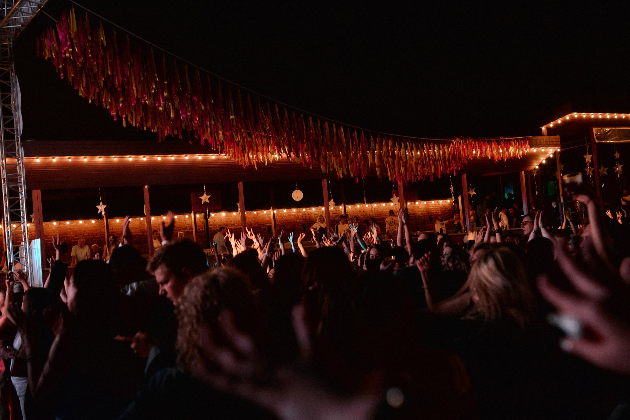 CAVA MTV Hits. Photographer — ERASTOV