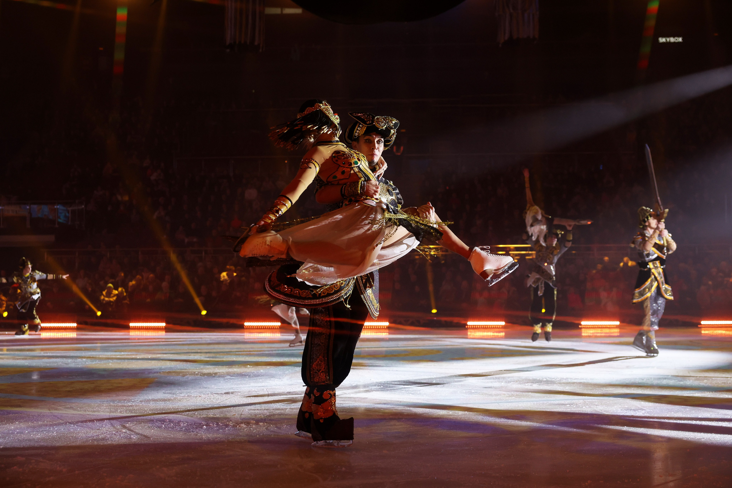 «История любви Шахеризады» шоу на льду 03.01.2024. Спортивный и репортажный фотограф Антон Тереханов