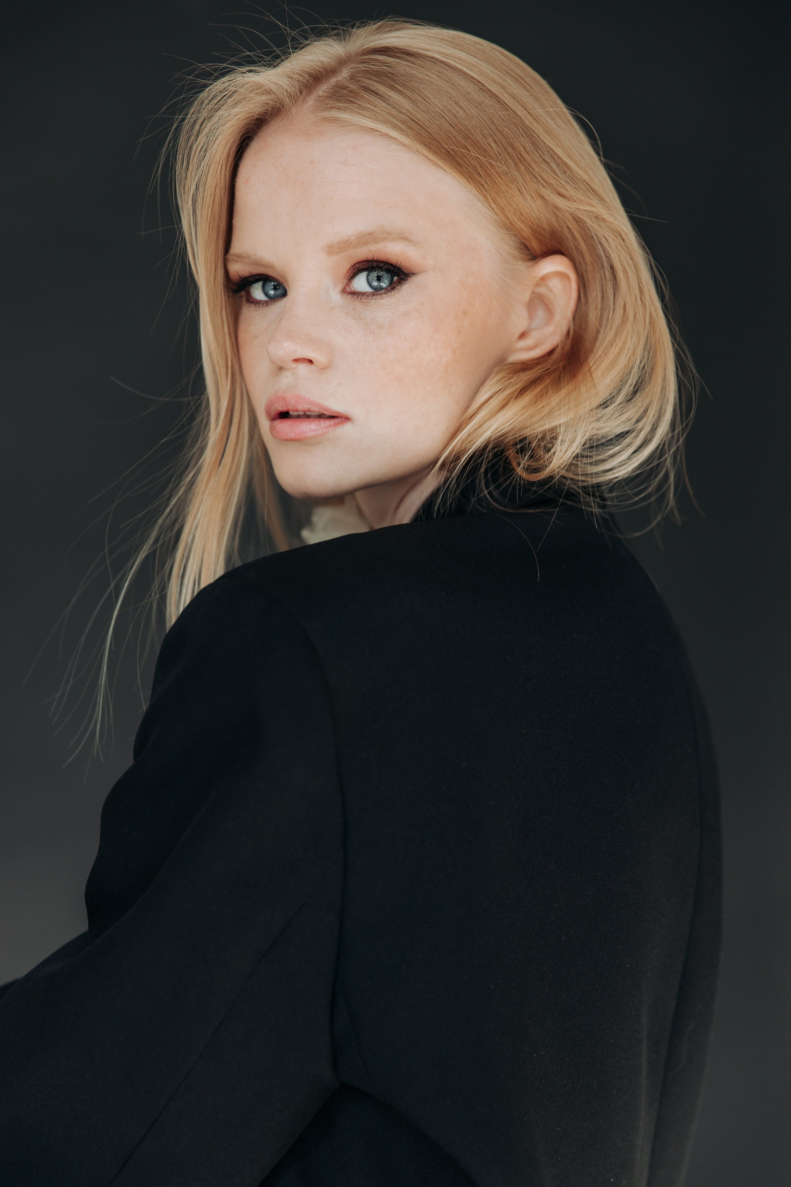 Рина. Главная