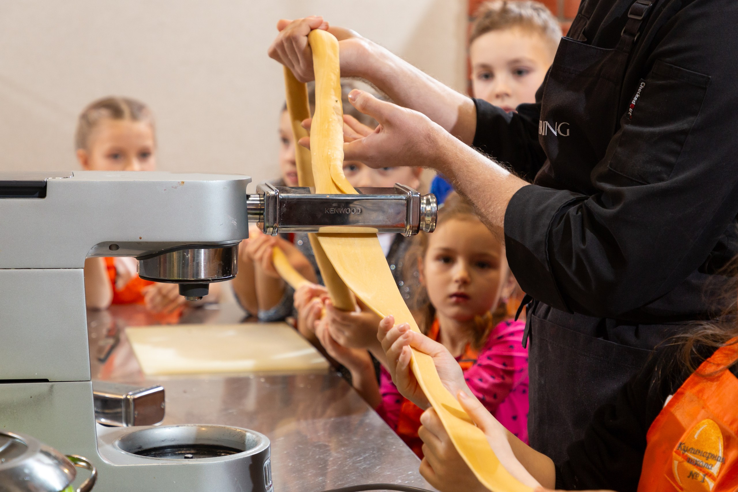 Кулинарная школа № 1. Семейный и детский фотограф в Санкт-Петербурге Пуликов Дмитрий