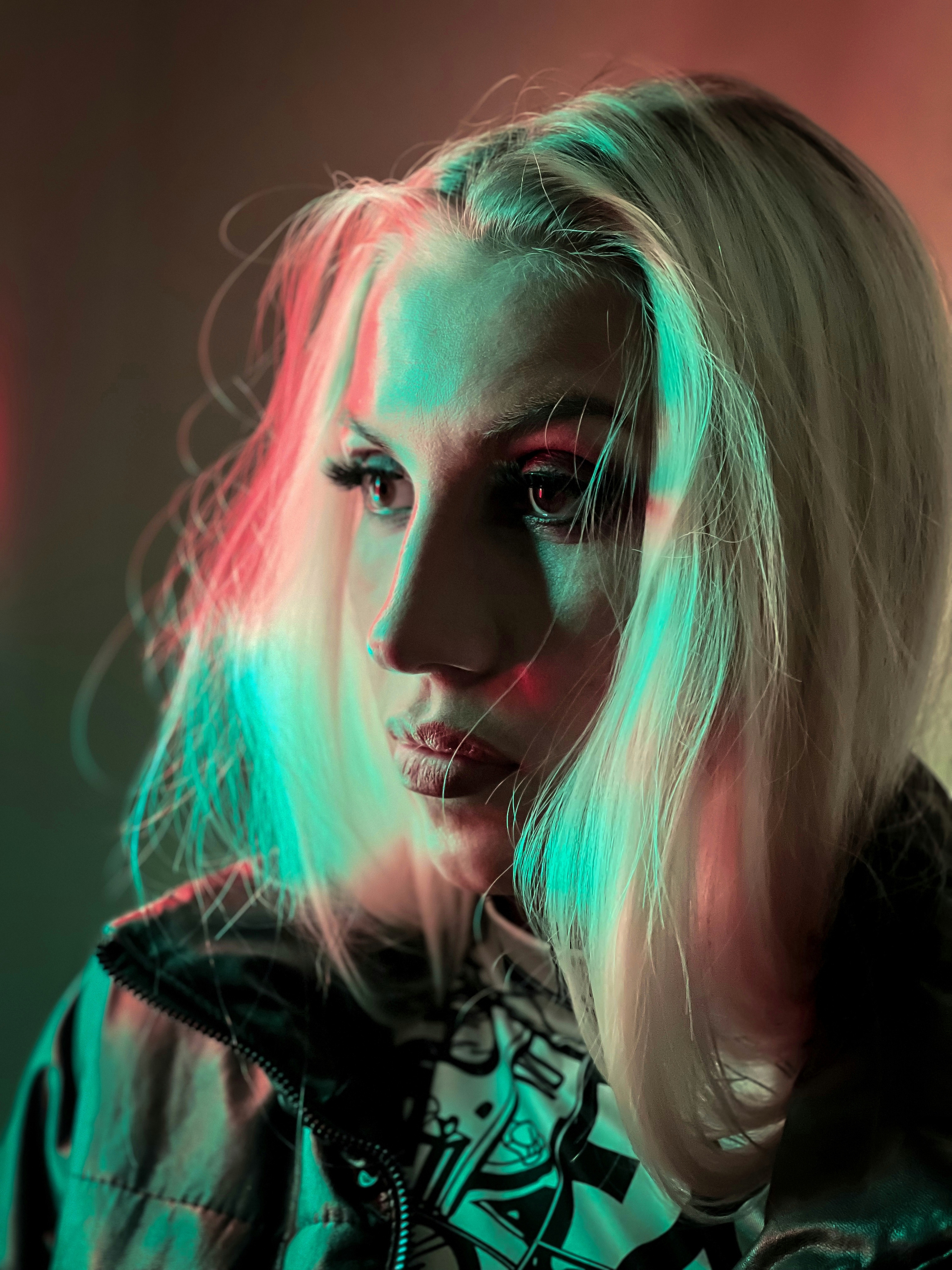 Neon. Креативный фотограф в Екатеринбурге Юлия Николотова