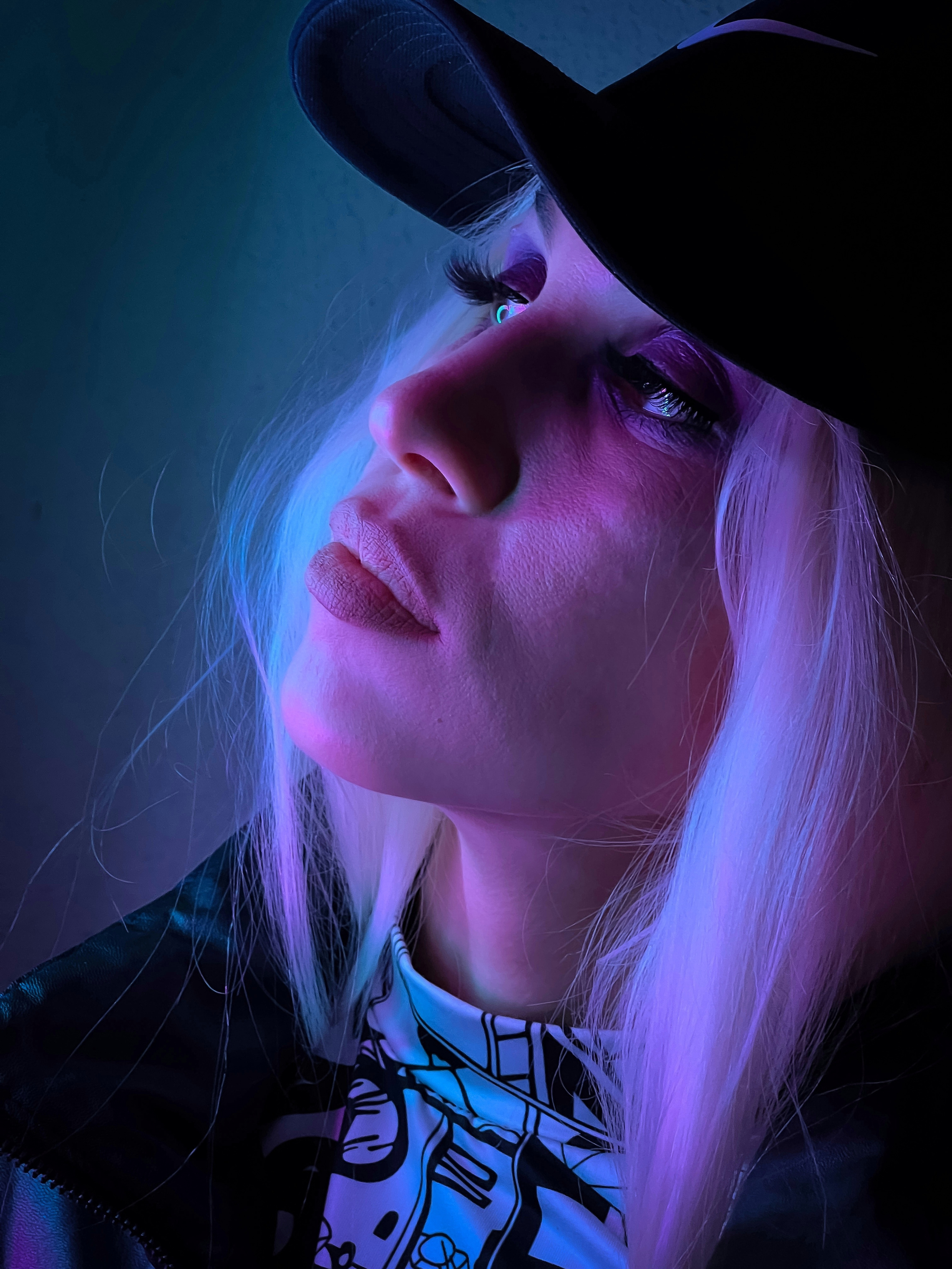 Neon. Креативный фотограф в Екатеринбурге Юлия Николотова