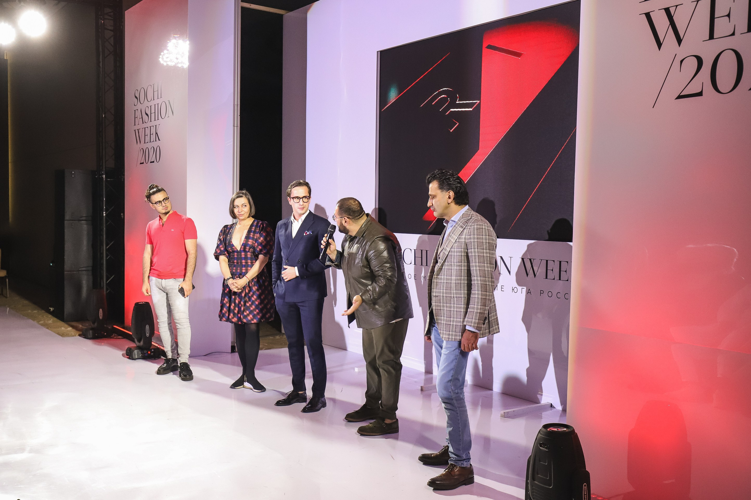 Неделя моды Сочи. Репортажный и fashion фотограф в Москве Сергей Бардин