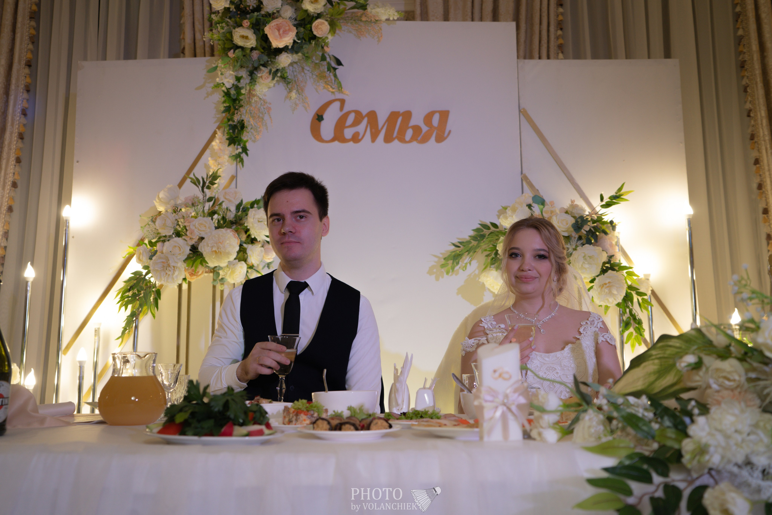 Свадебная фотосессия. Photo by Volanchiek