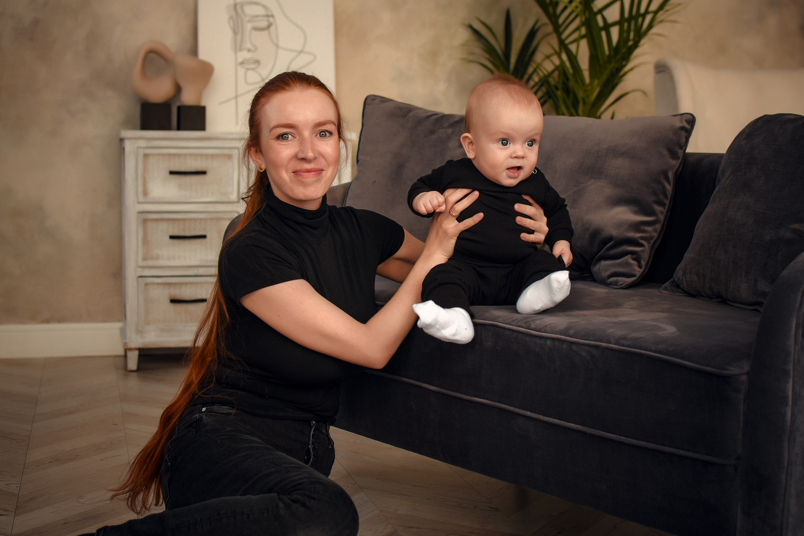 Семейная студийная фотосессия 3. Свадебный, семейный, детский, контент фотограф в Омске Максим Ильин