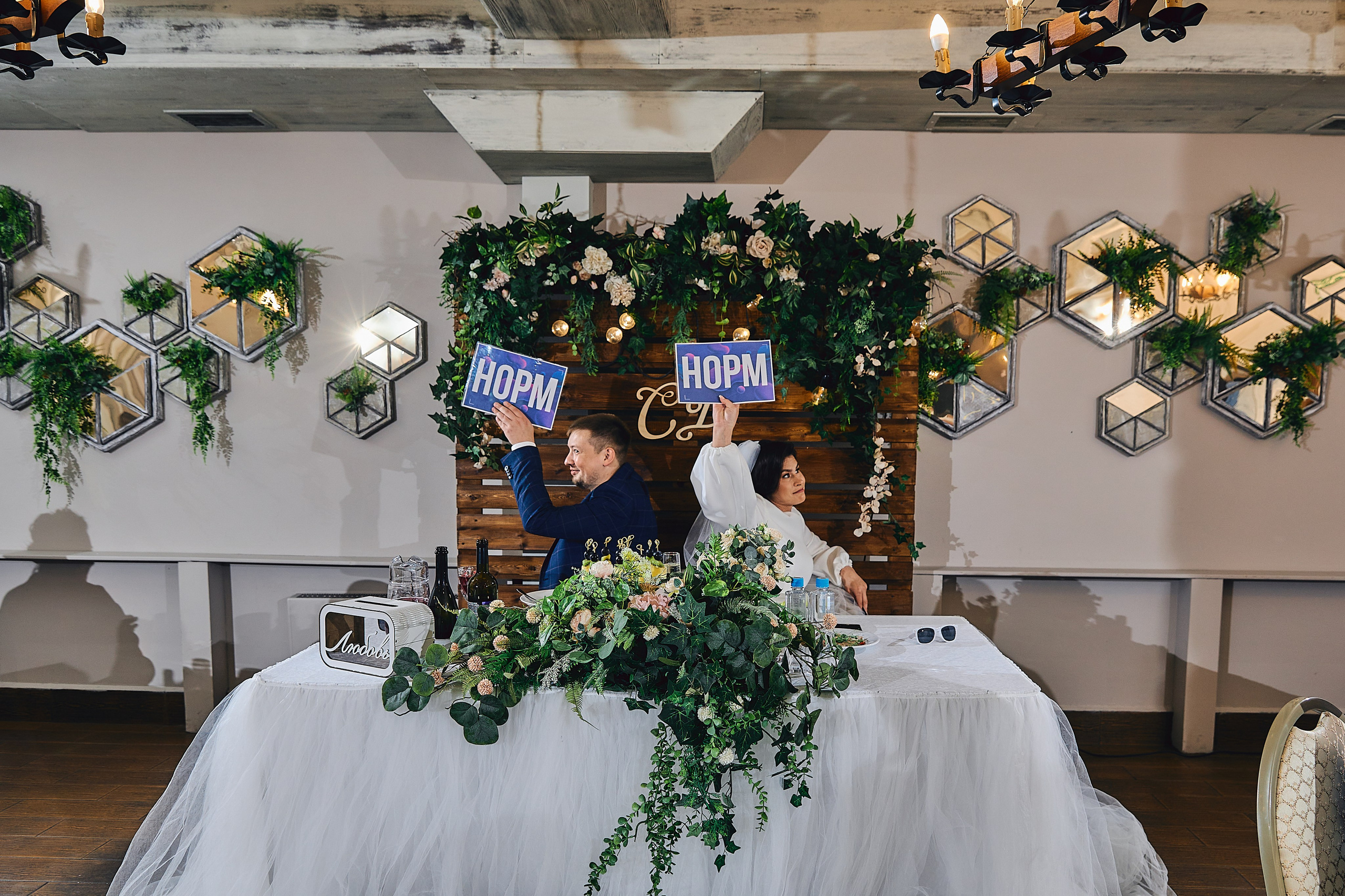 Стас и Дарья свадьба в Пикколо Аморе. Свадебный, контент фотограф в Кемерово Любовь Гальцова