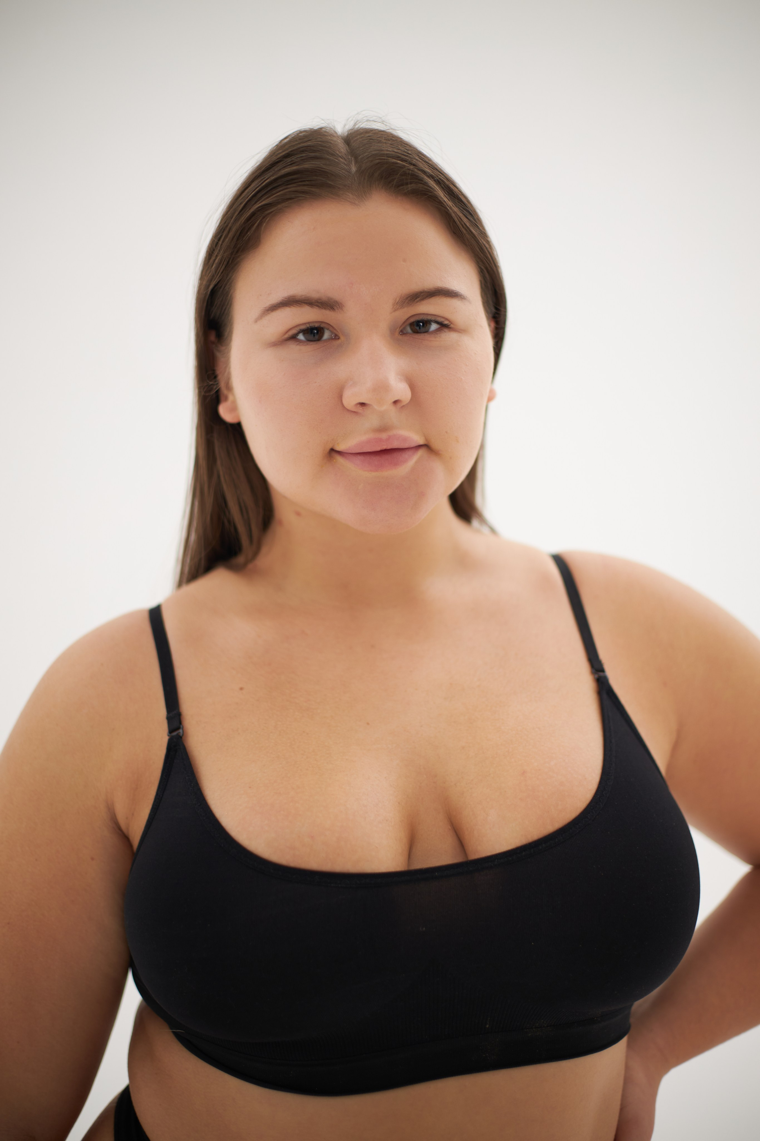 Дарья, 52-54 р-р, рост 170 см. KED Production — продакшн из СПб. Создаём фото, видео и контент, который помогает брендам и селлерам продавать больше