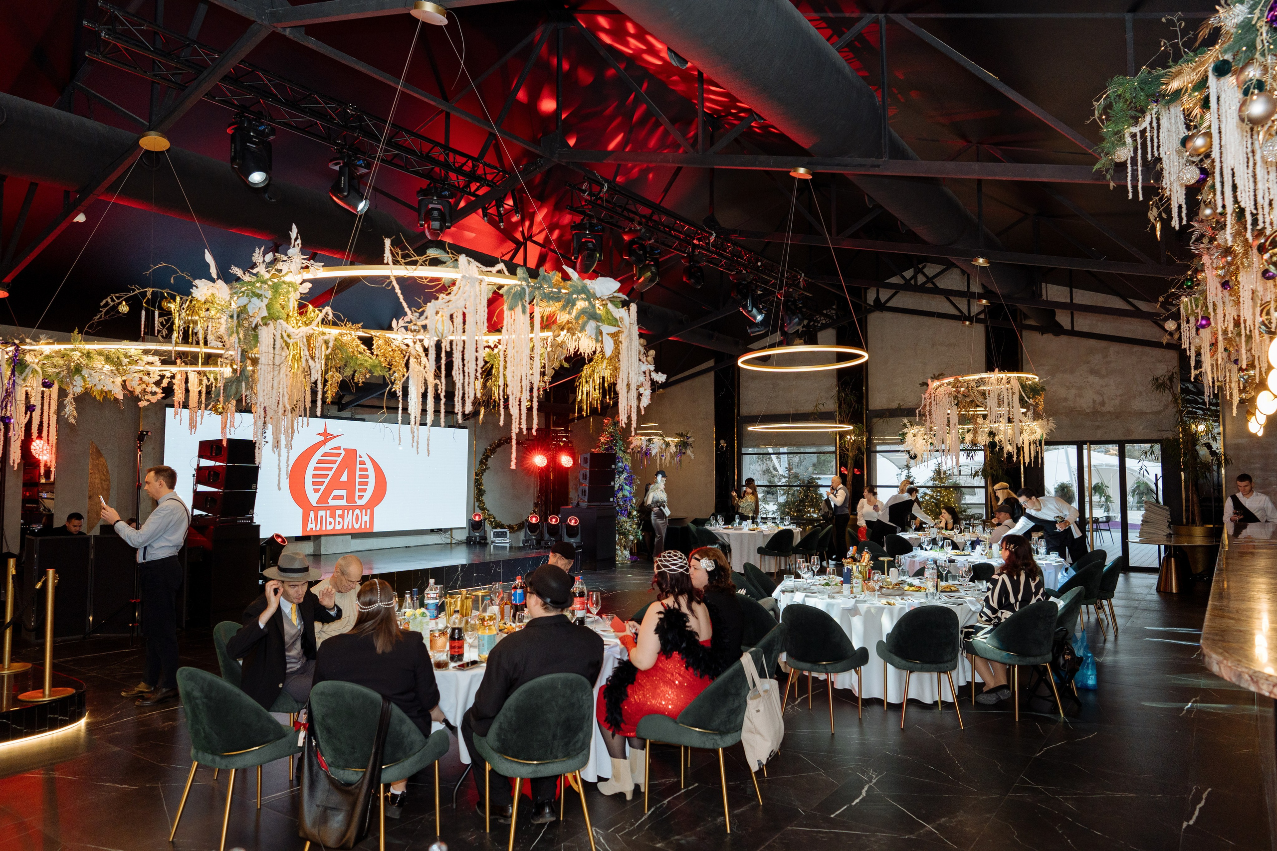 Альбион Тур