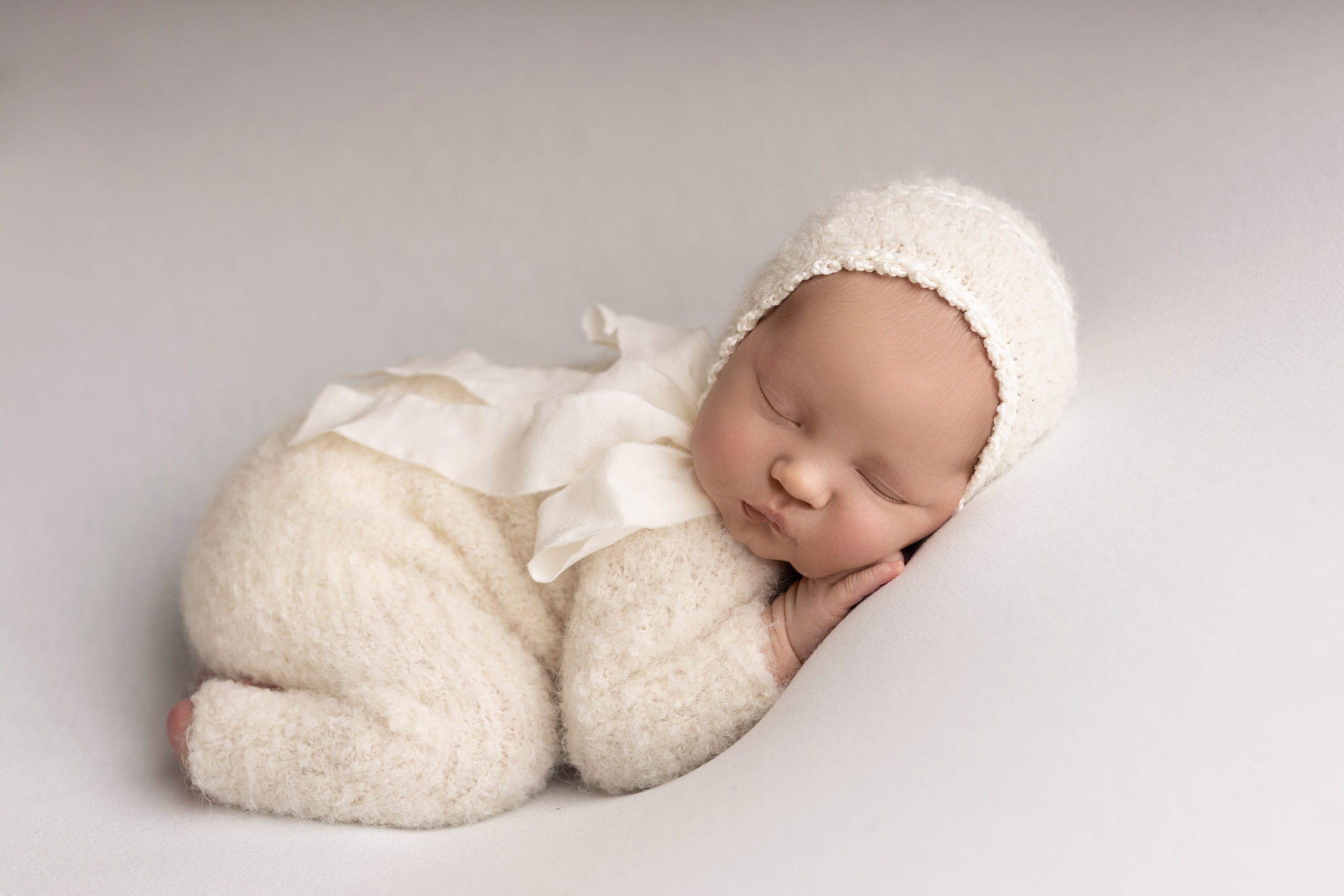 Ньюборн. Фотограф уникального направления ньюборн в Москве Екатерина Буценина