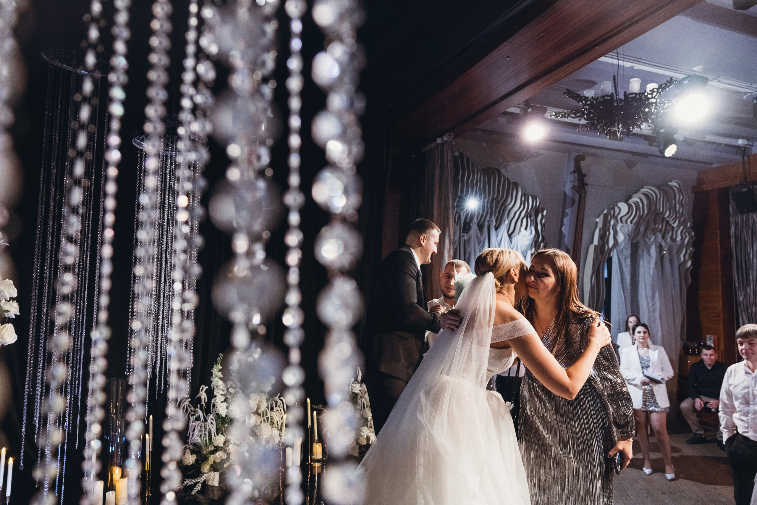 Ян и Екатерина (Дали Хол). Свадебный и семейный фотограф в городе Сургуте Стерликова Светлана
