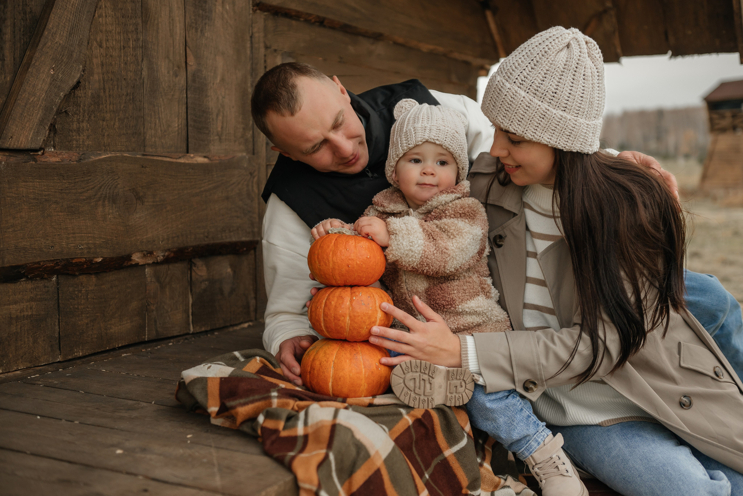 Семейная фотосессия прайс. Свадебный, семейный и школьный фотограф в Бийске Ксения Мамаева