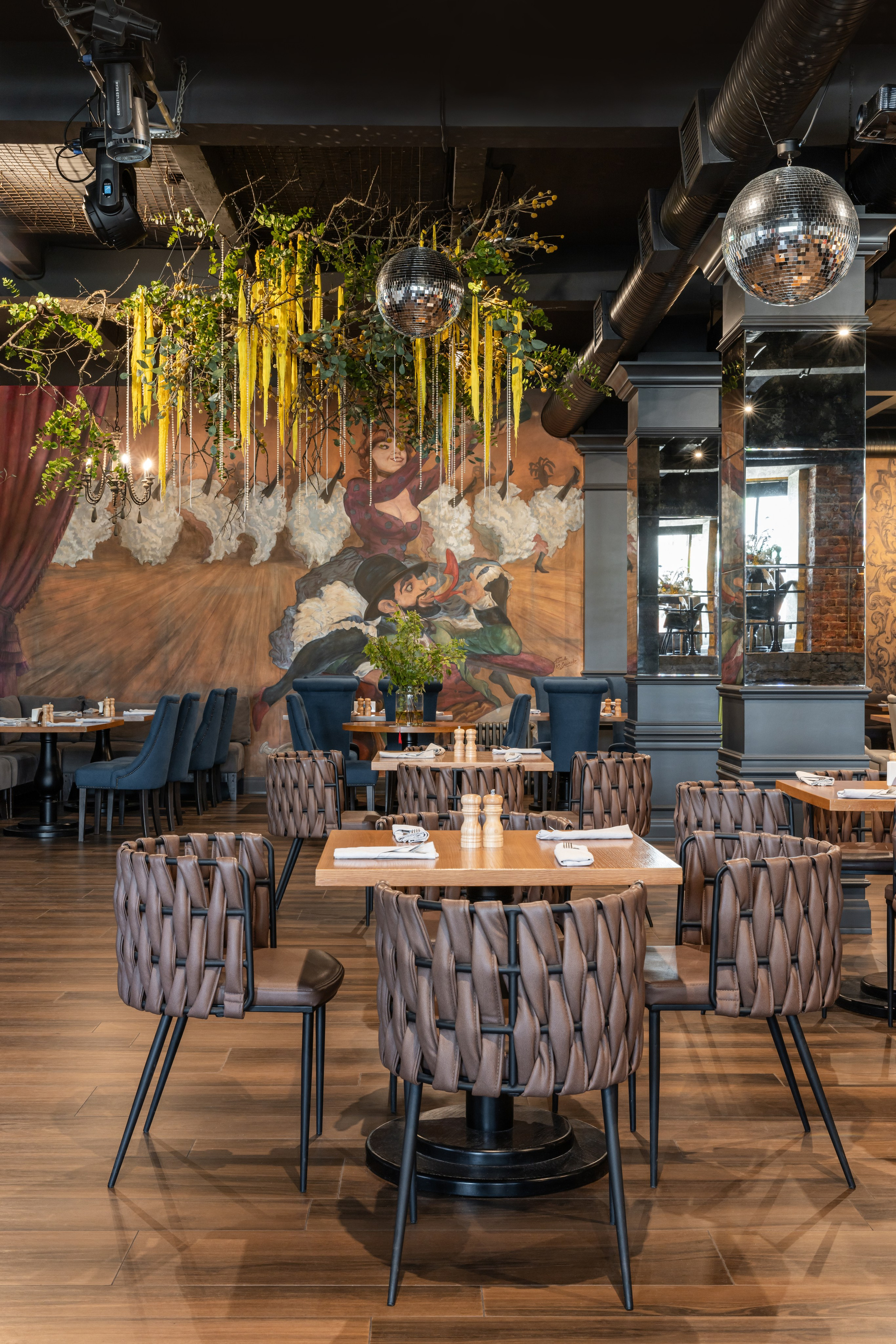 Stolbunova Design — ресторан Великан в Иванове. Наталья Летунова — интерьерный фотограф в Иванове