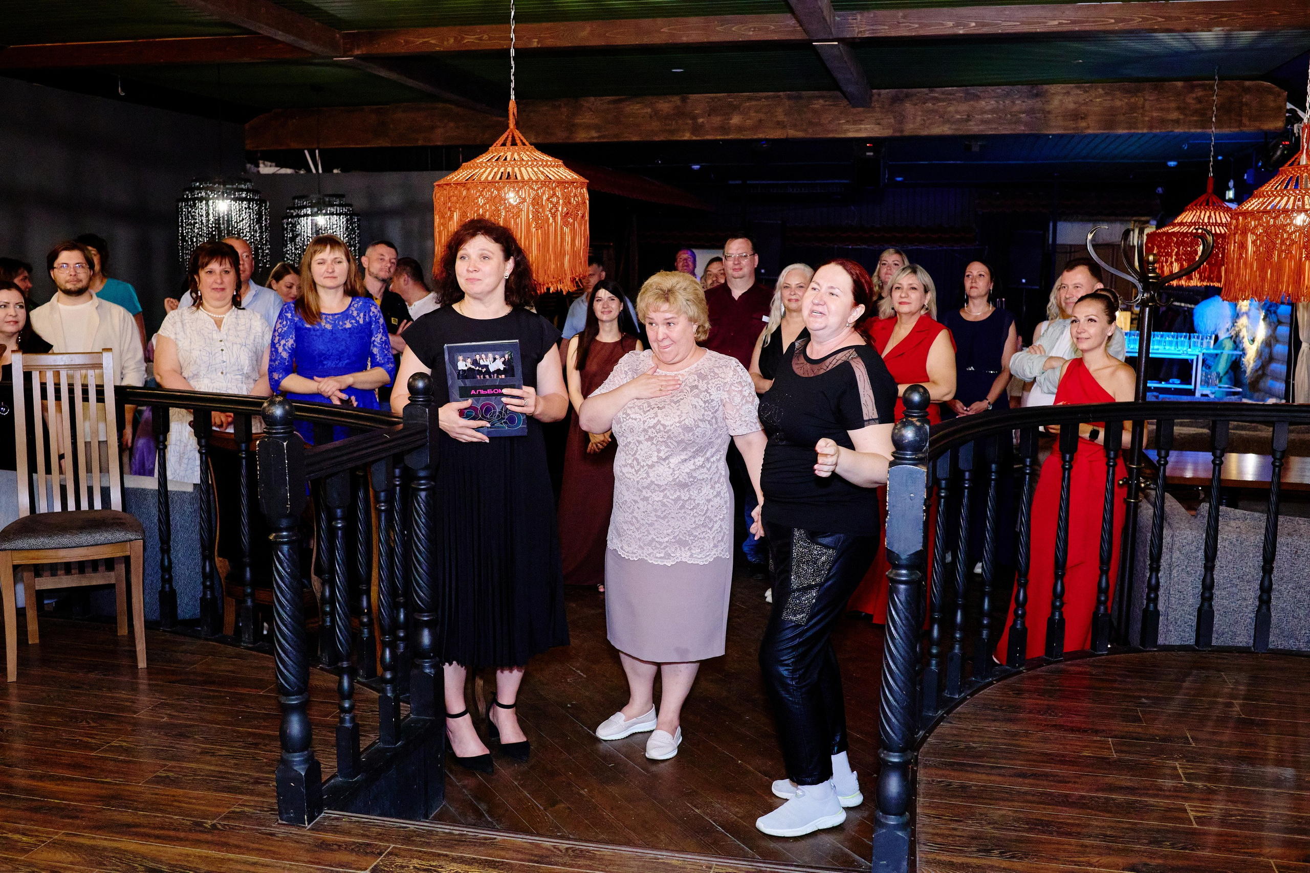 Выпускной 35 Сош. Фотограф Выпускные альбомы Таганрог Сергей Коробченко