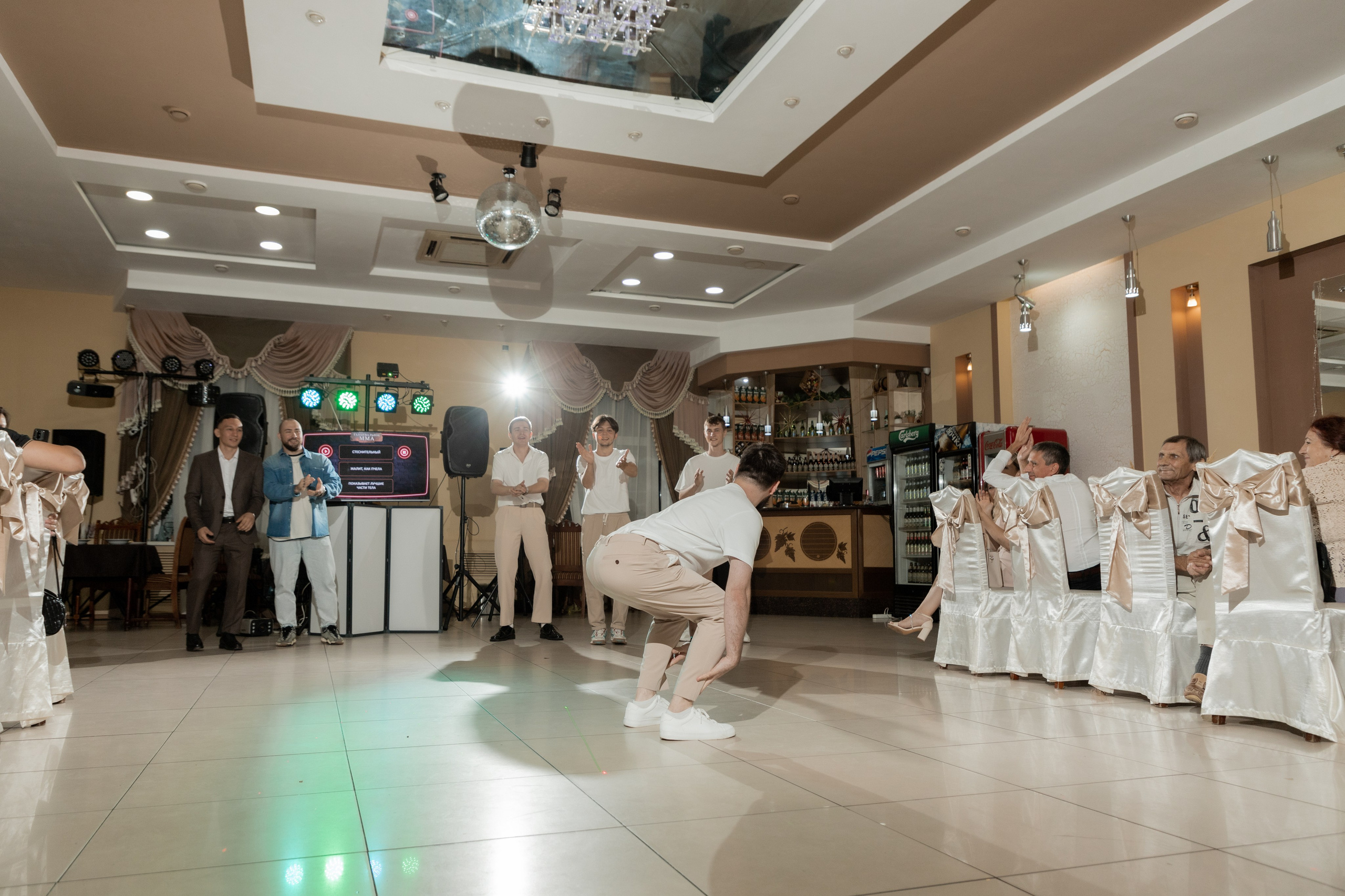 Роман и Александра (банкет). Свадебный фотограф Ангелина Сунгатулина | Саратов | Балаково | Вольск