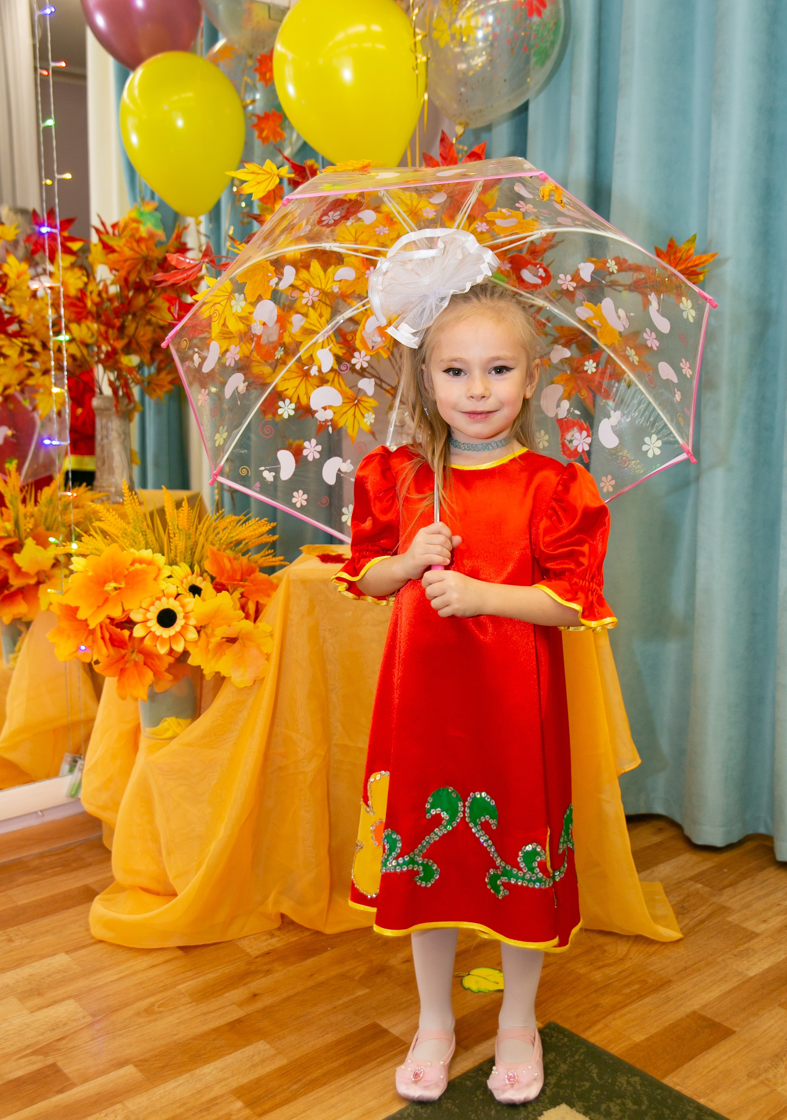 Выпускные и Утренники. Фотограф новорожденных и семейный фотограф НСО г. Бердск Марина Львова