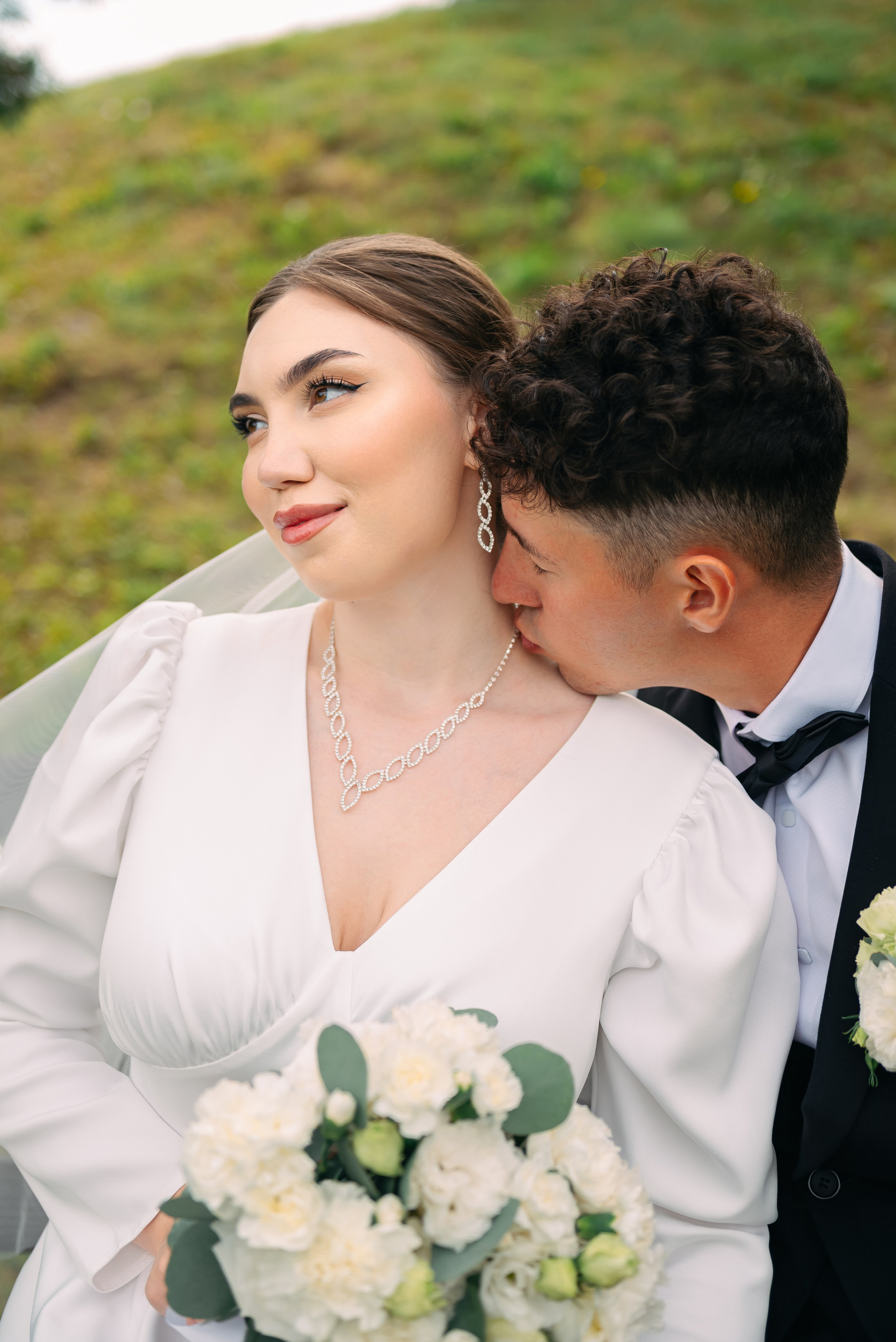 Свадебная фотосессия в парке отдыха «Лесная сказка» Лесная Поляна г. Кемерово