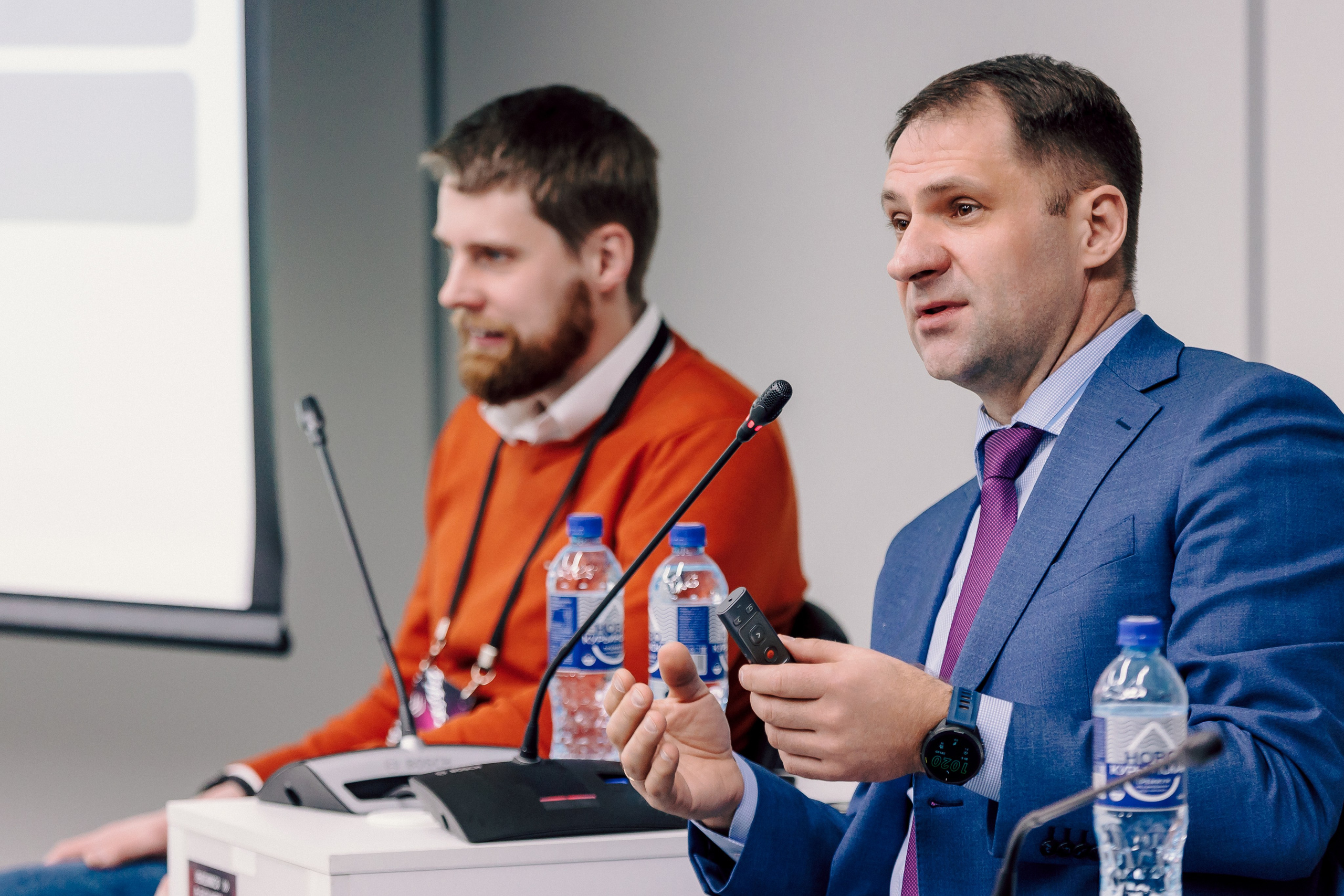 СКБ Контур — Форум будущего — Деловая программа. Лёшка Варзегов — фотограф