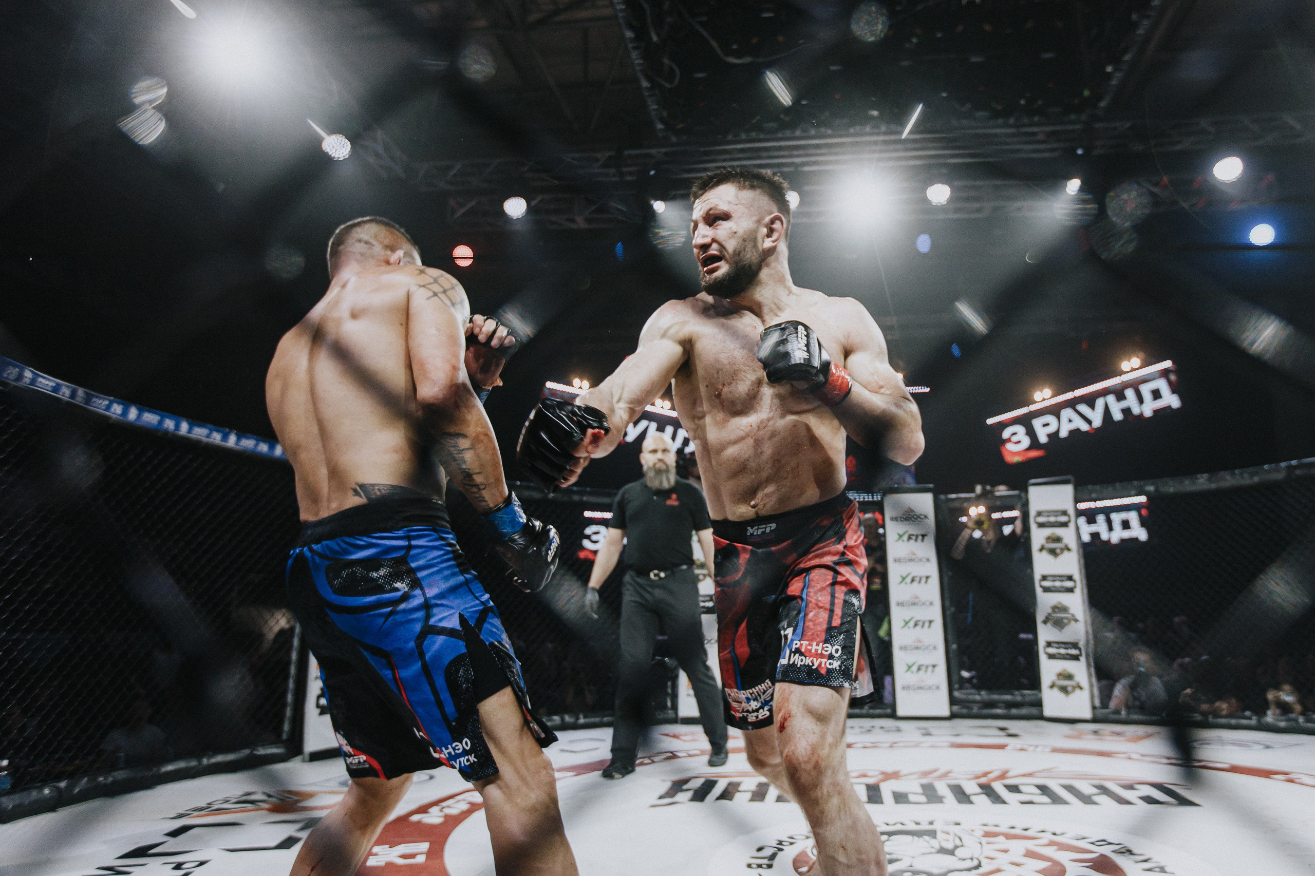MFP246 МАКСИМ БУТОРИН VS МАРСИО БРЕНО. Фотограф Иркутск Антипин Сергей