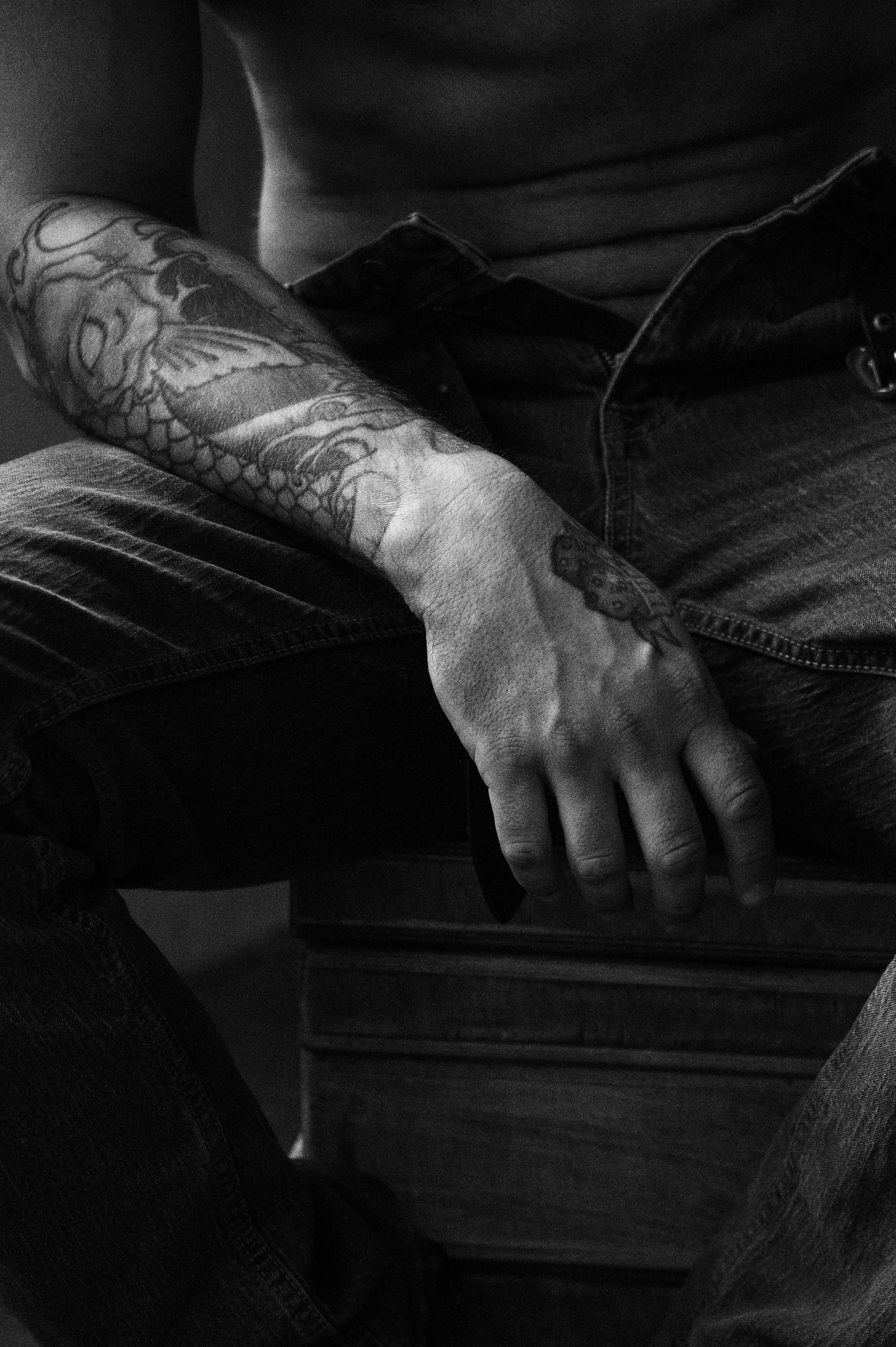 Мужской фотограф. Профессиональный фотограф беременности в СПБ. Стильные фотосессии беременности в стиле минимализм и классическая фотография