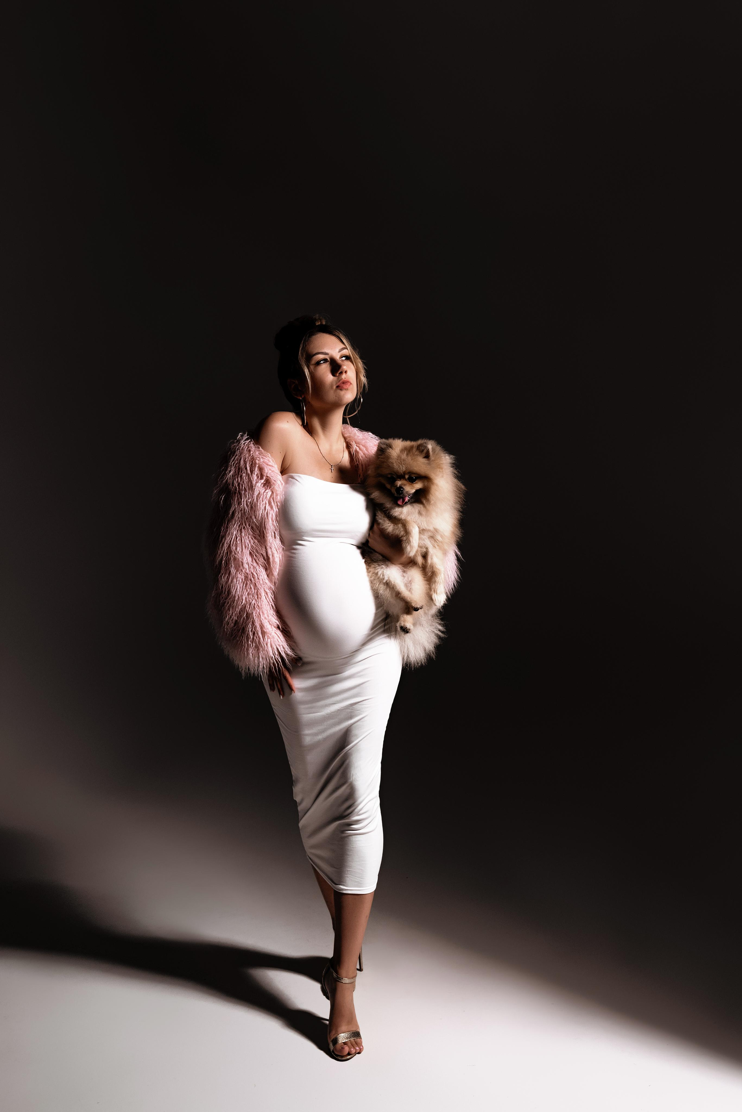 Беременность. Фотограф беременности в стиле минимализм г. Сочи Илина Гринева