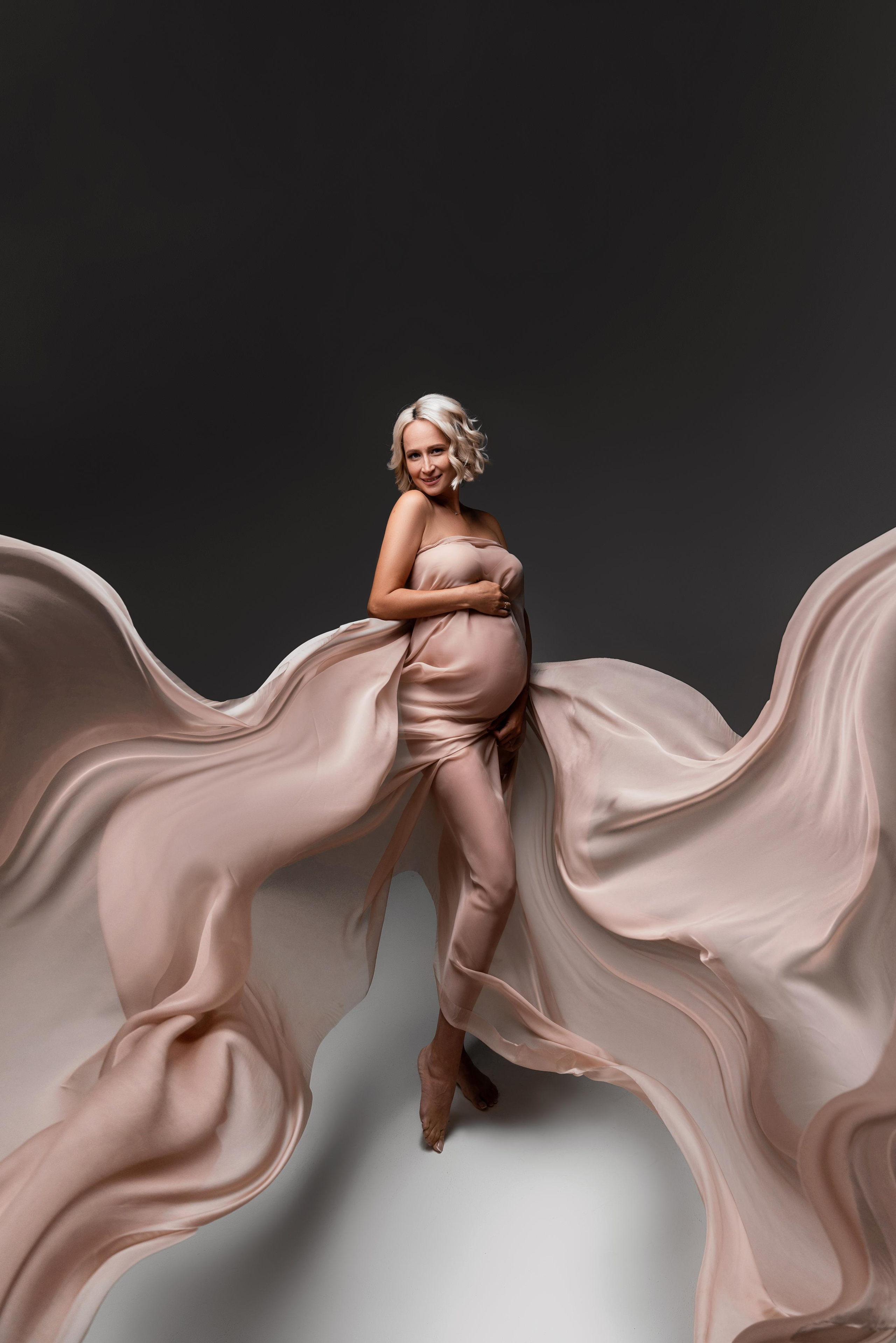 Беременность. Фотограф беременности в стиле минимализм г. Сочи Илина Гринева