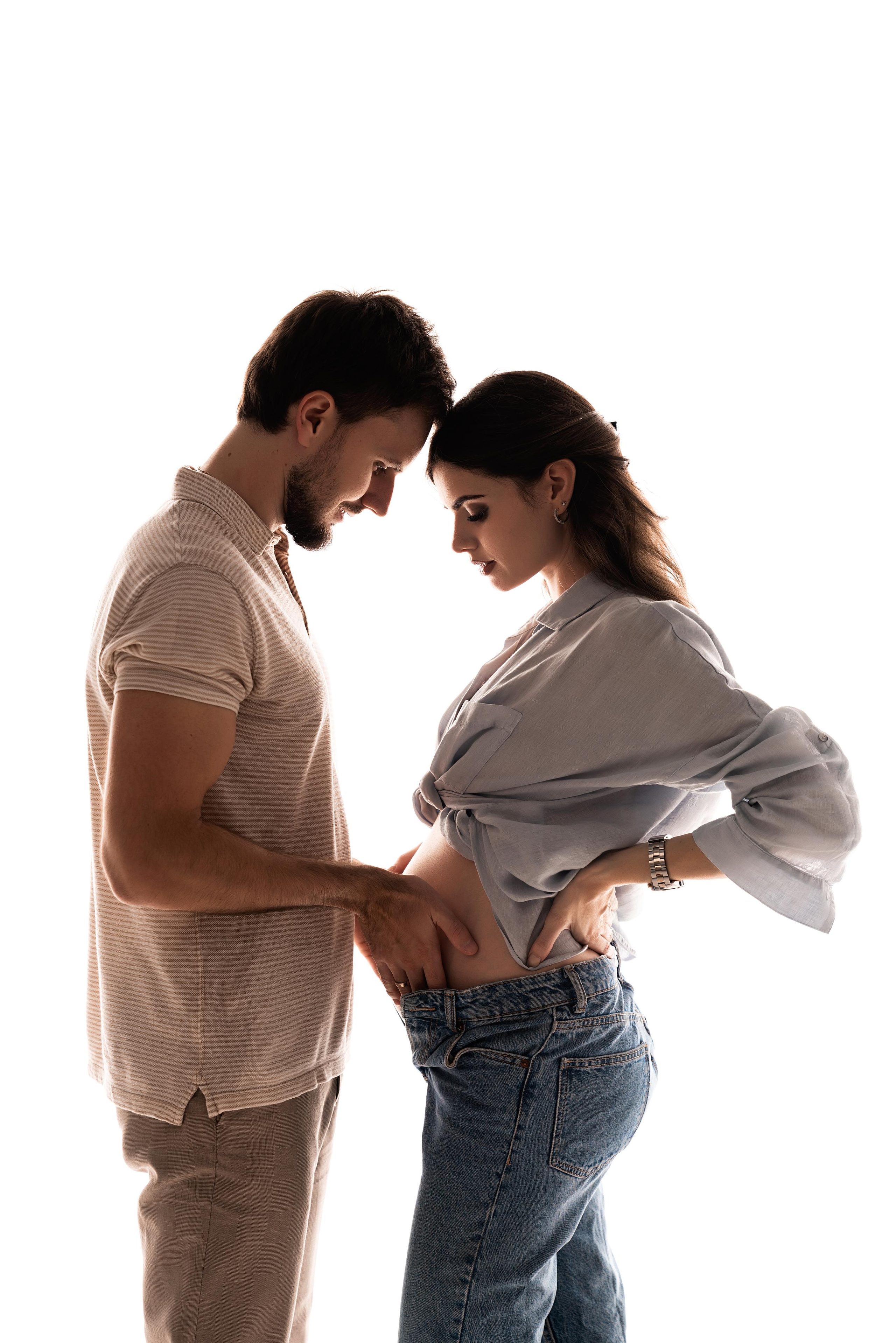 Беременность. Фотограф беременности в стиле минимализм г. Сочи Илина Гринева