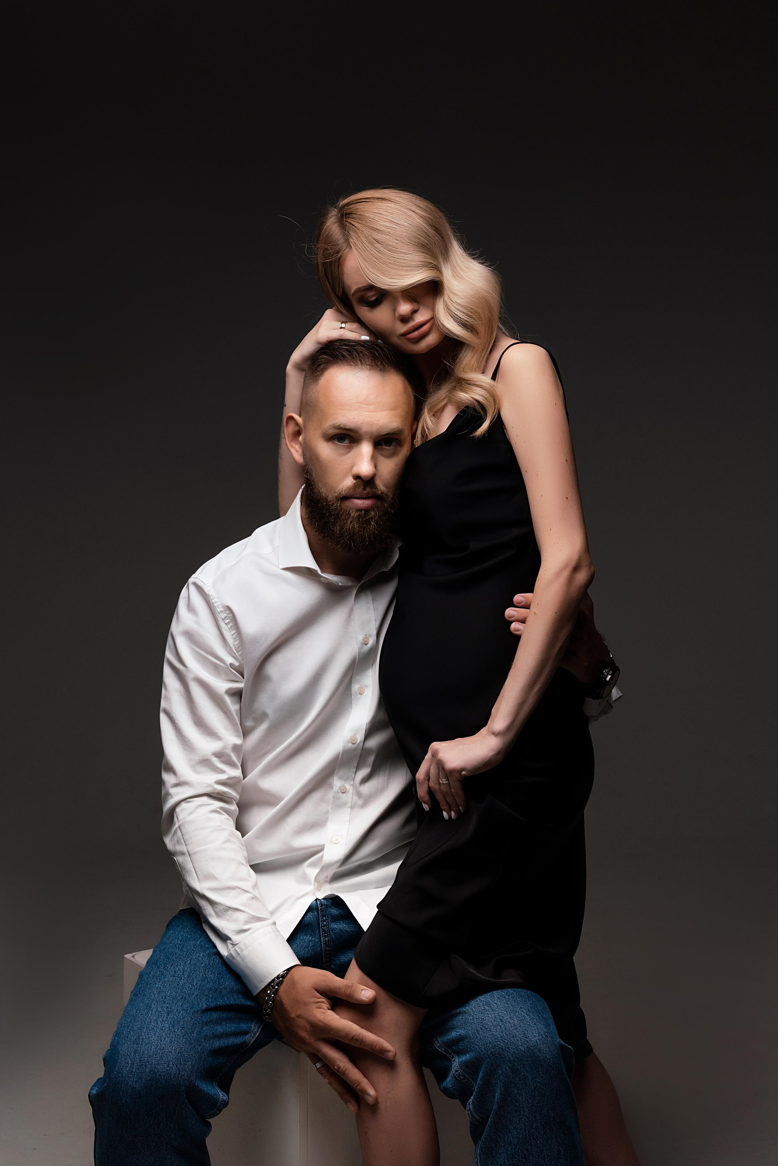 Беременность. Фотограф беременности в стиле минимализм г. Сочи Илина Гринева