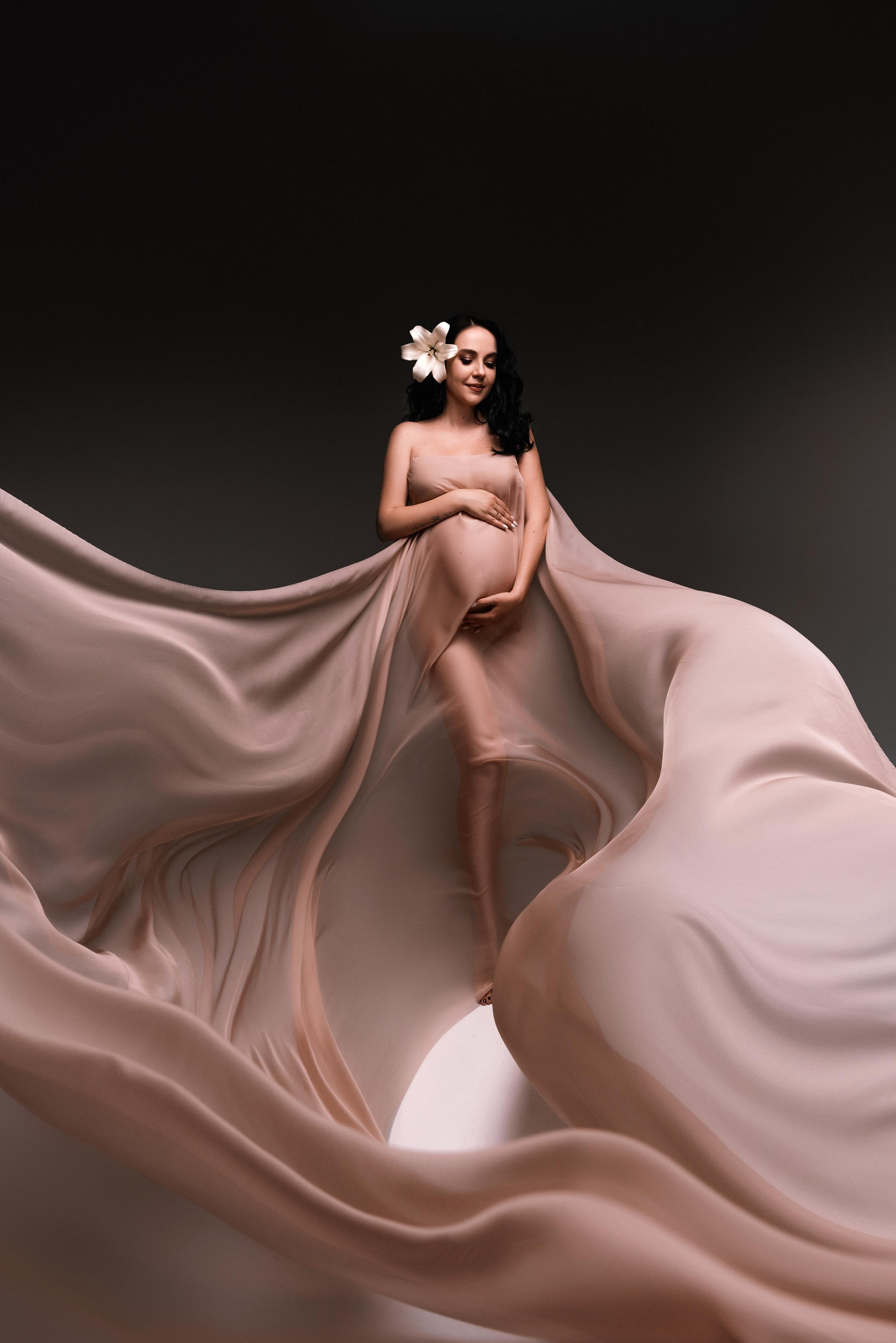 Беременность. Фотограф беременности в стиле минимализм г. Сочи Илина Гринева