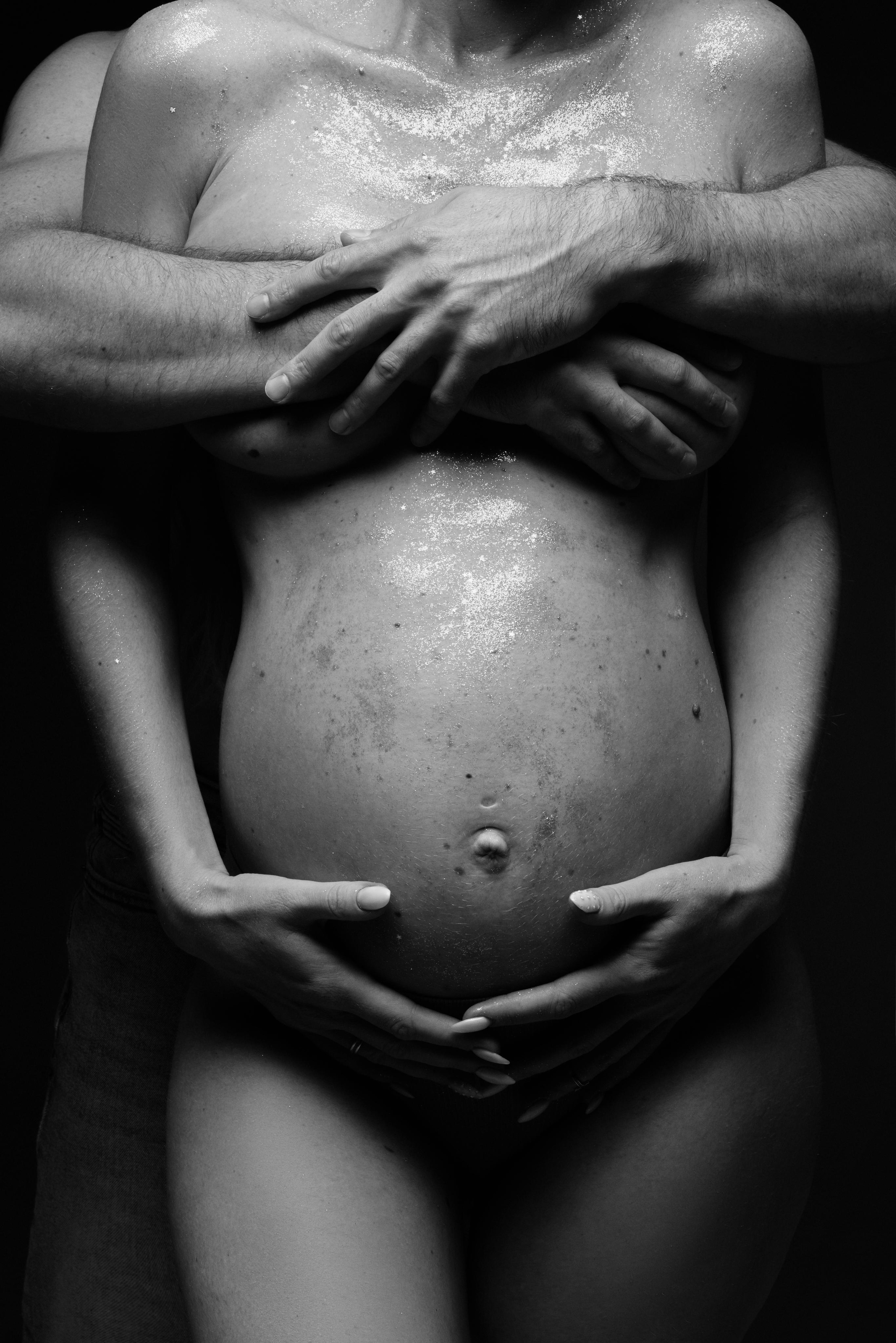 Беременность. Фотограф беременности в стиле минимализм г. Сочи Илина Гринева