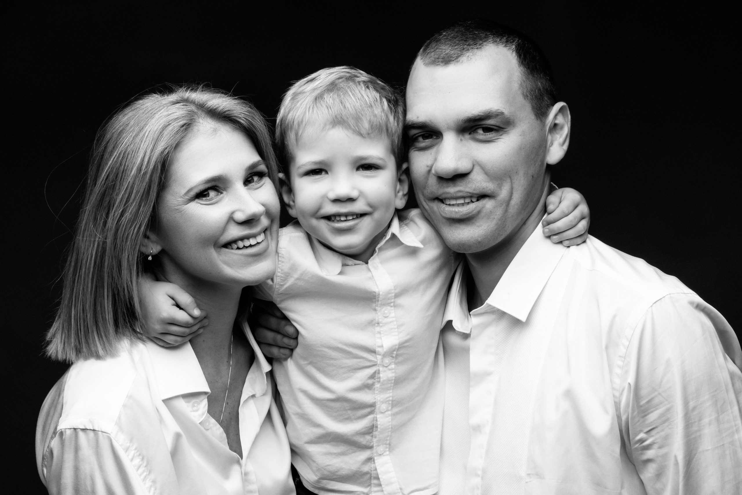 Семейная съемка. Фотограф беременности в стиле минимализм г. Сочи Илина Гринева