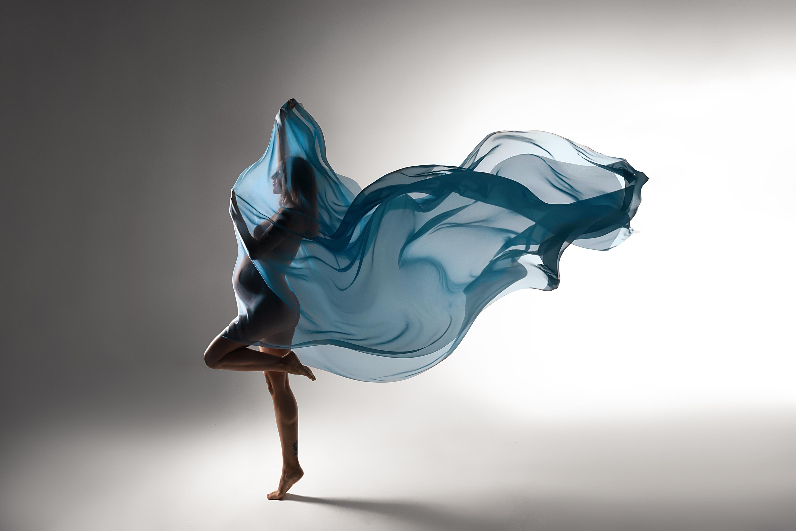 Беременность. Фотограф беременности в стиле минимализм г. Сочи Илина Гринева