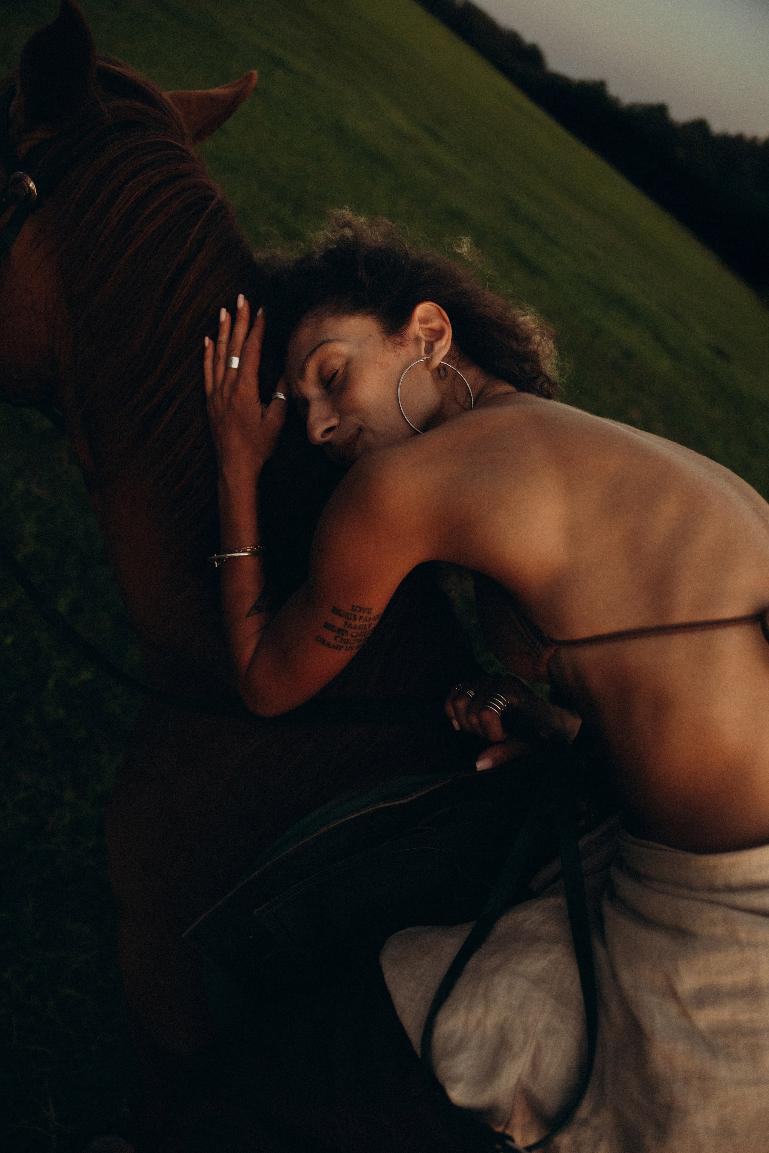 LOVE STORY C ЛОШАДЬМИ. Фотограф в Сочи Злата Истомина