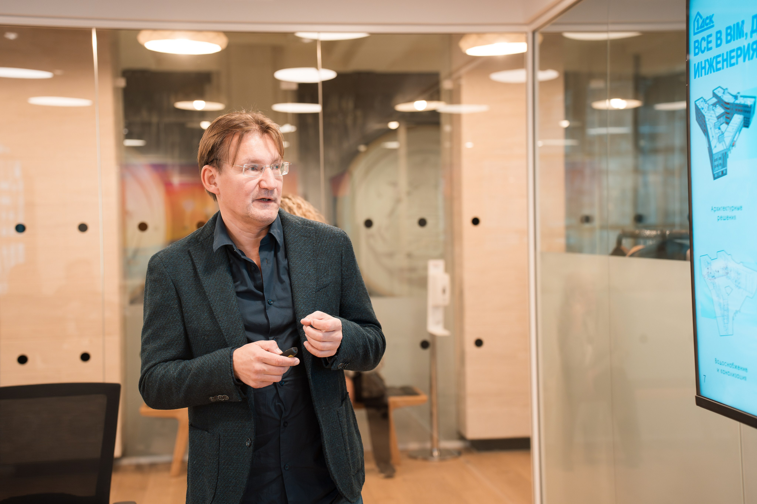 Репортажная съемка деловых встреч и бизнес ланчей. Репортажный фотограф в Москве Вадим Галанин