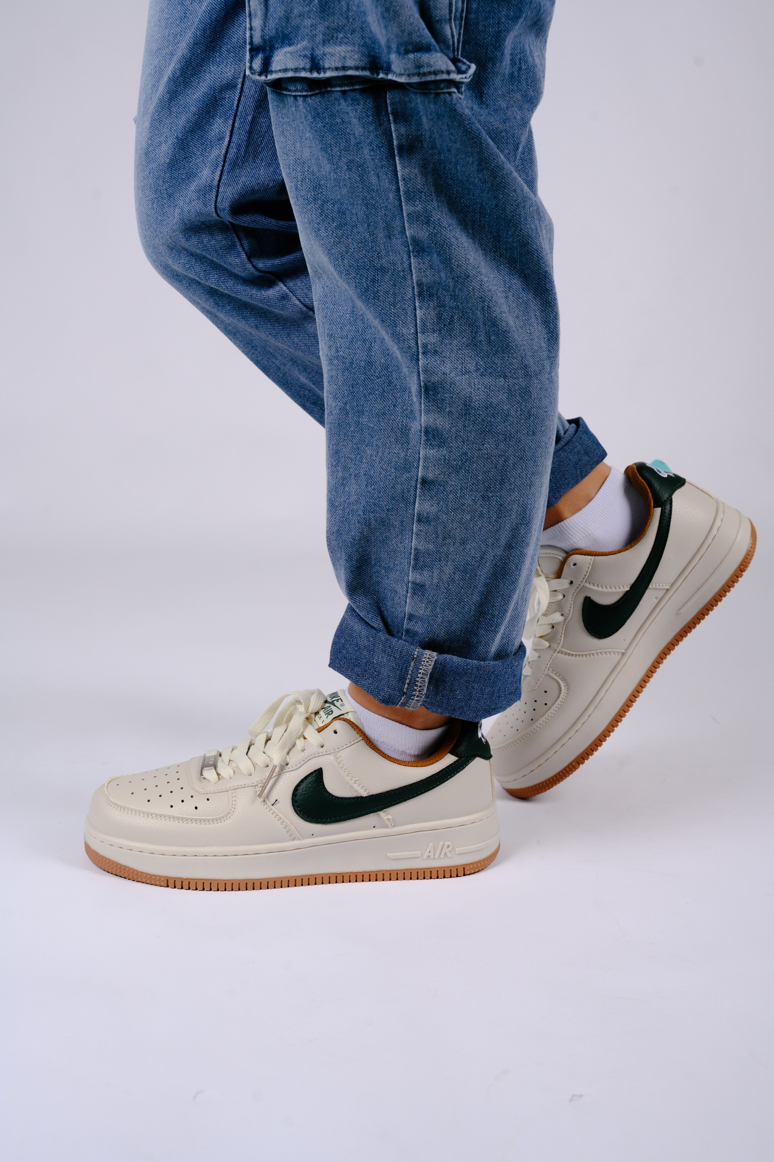 Кроссовки для wb. Фотограф в Красноярске