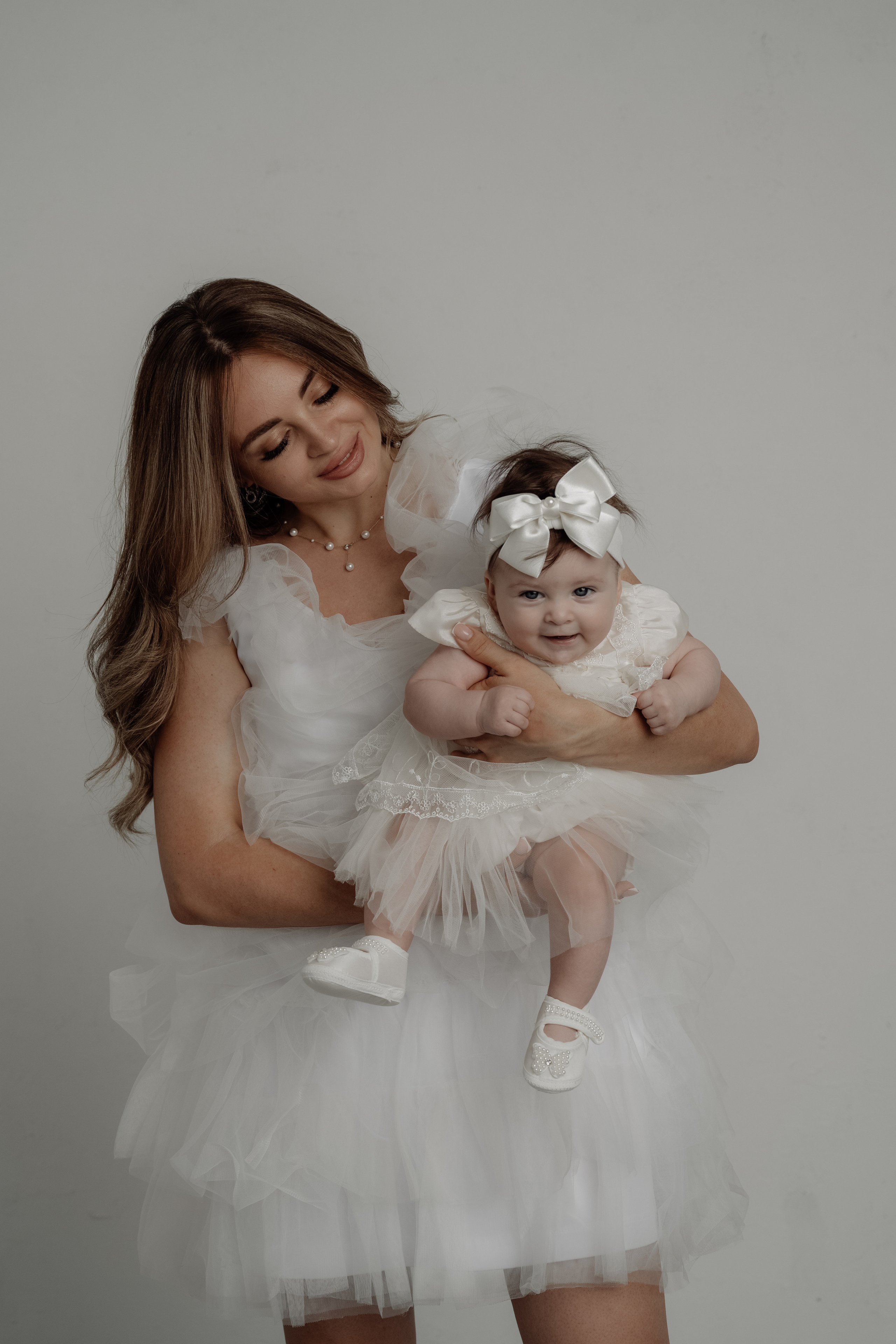 Семейная фотосессия в студии. Свадебный фотограф Новороссийск Марина КрамарИна Полещук