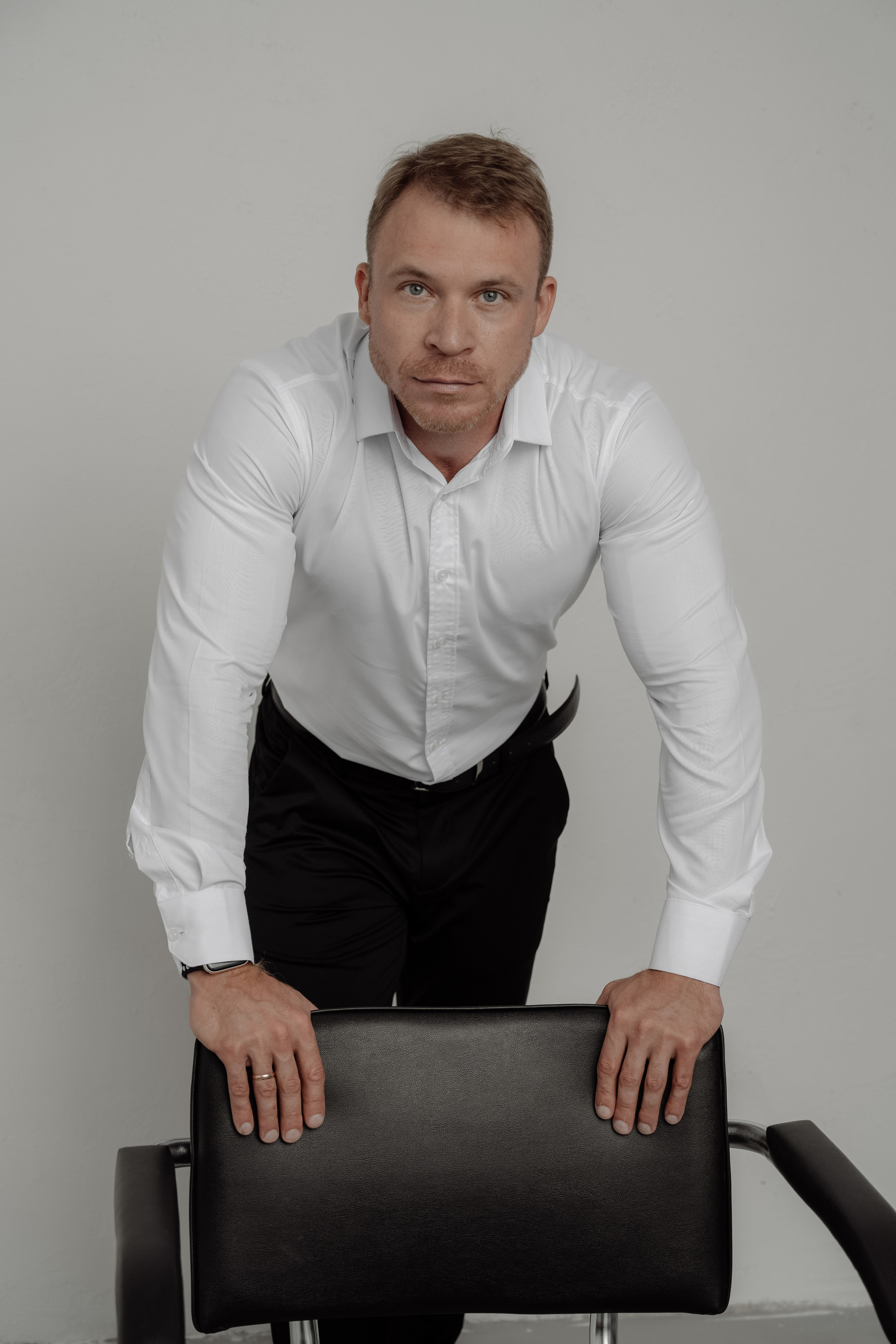 Семейная фотосессия в студии. Свадебный фотограф Новороссийск Марина КрамарИна Полещук