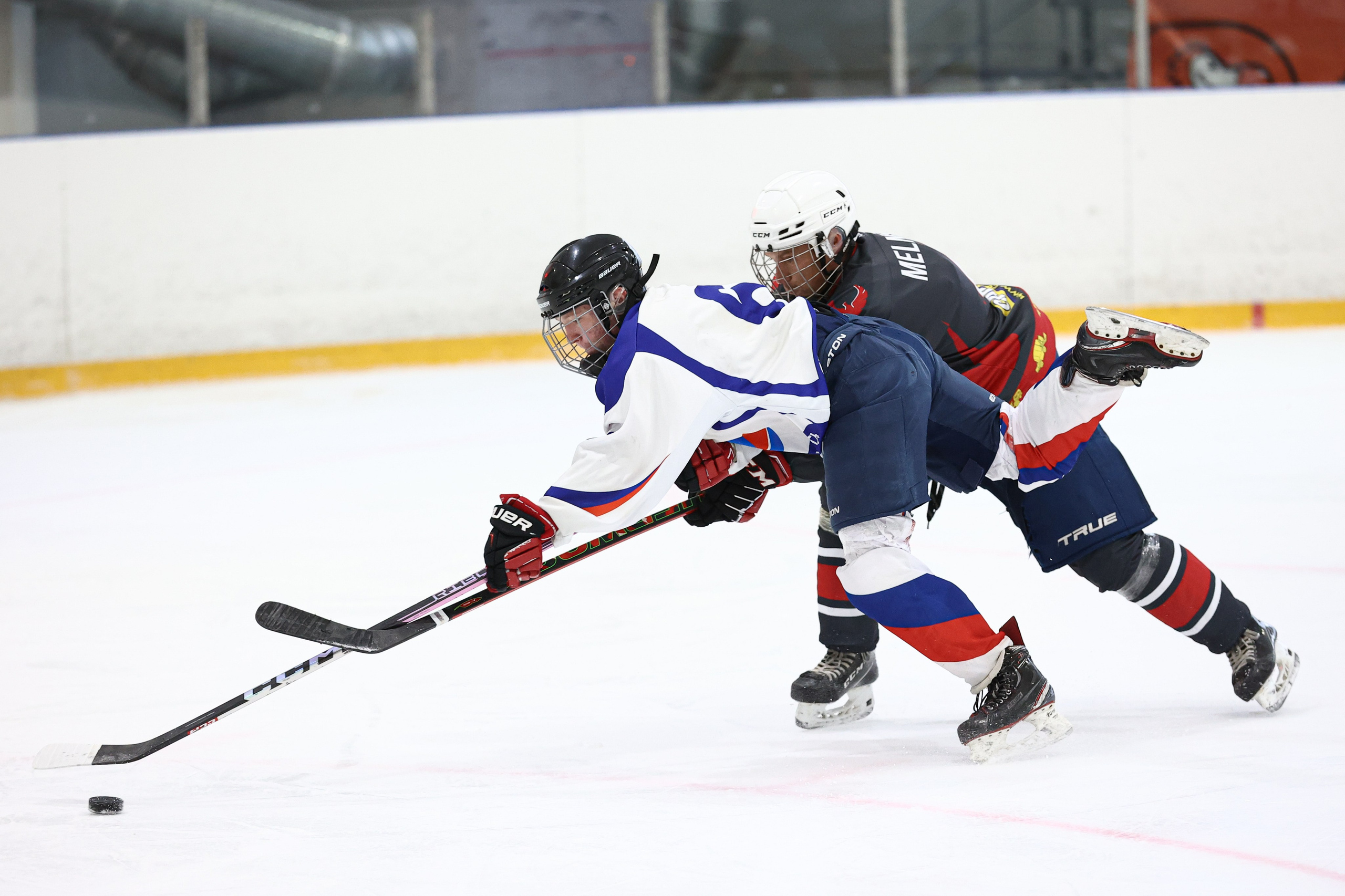 Хоккей. Спортивный фотограф Денис Веселов в Нижнем Новгороде